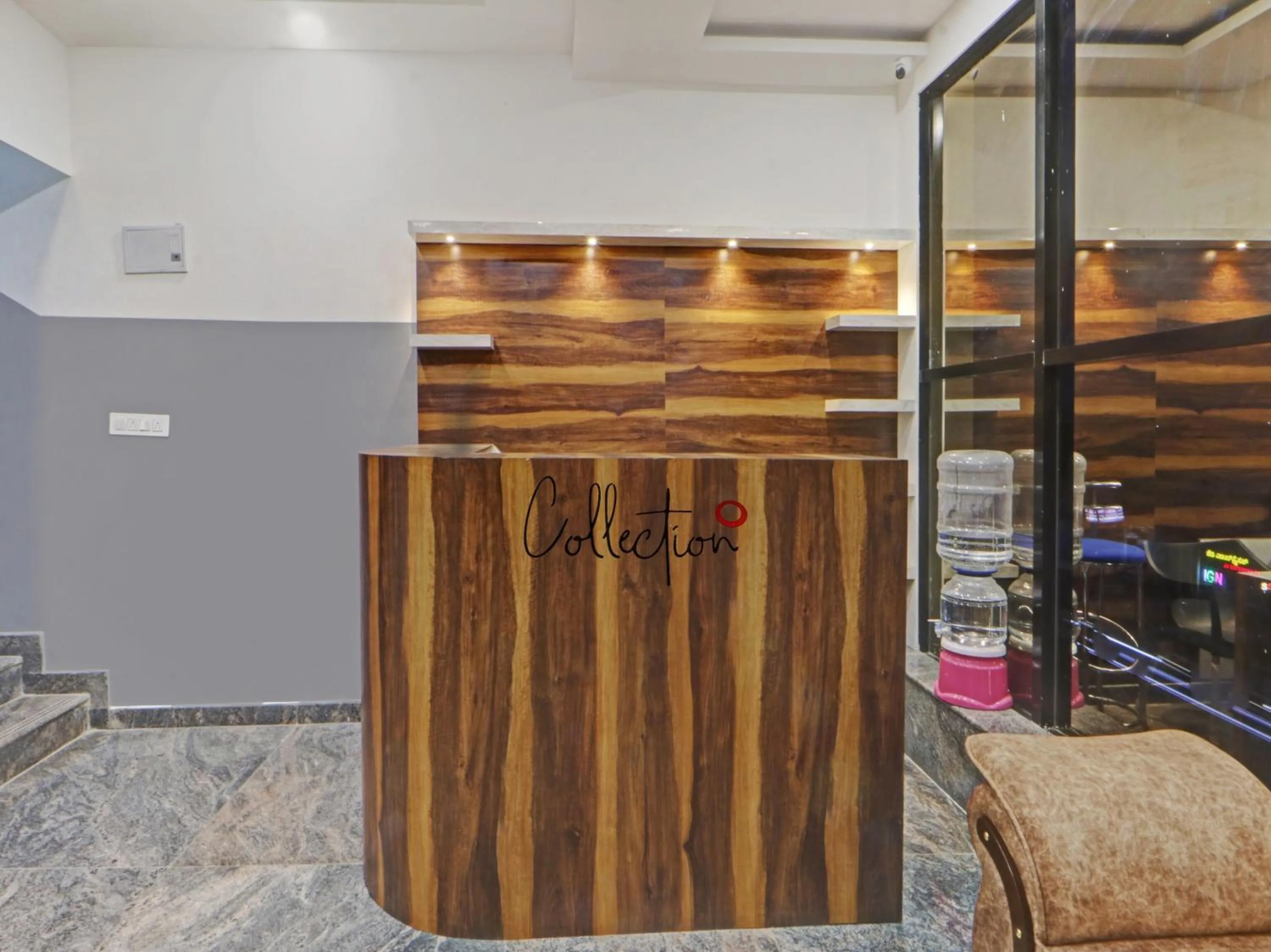 Lobby or reception in Hotel O by OYO Dhruvas Residency