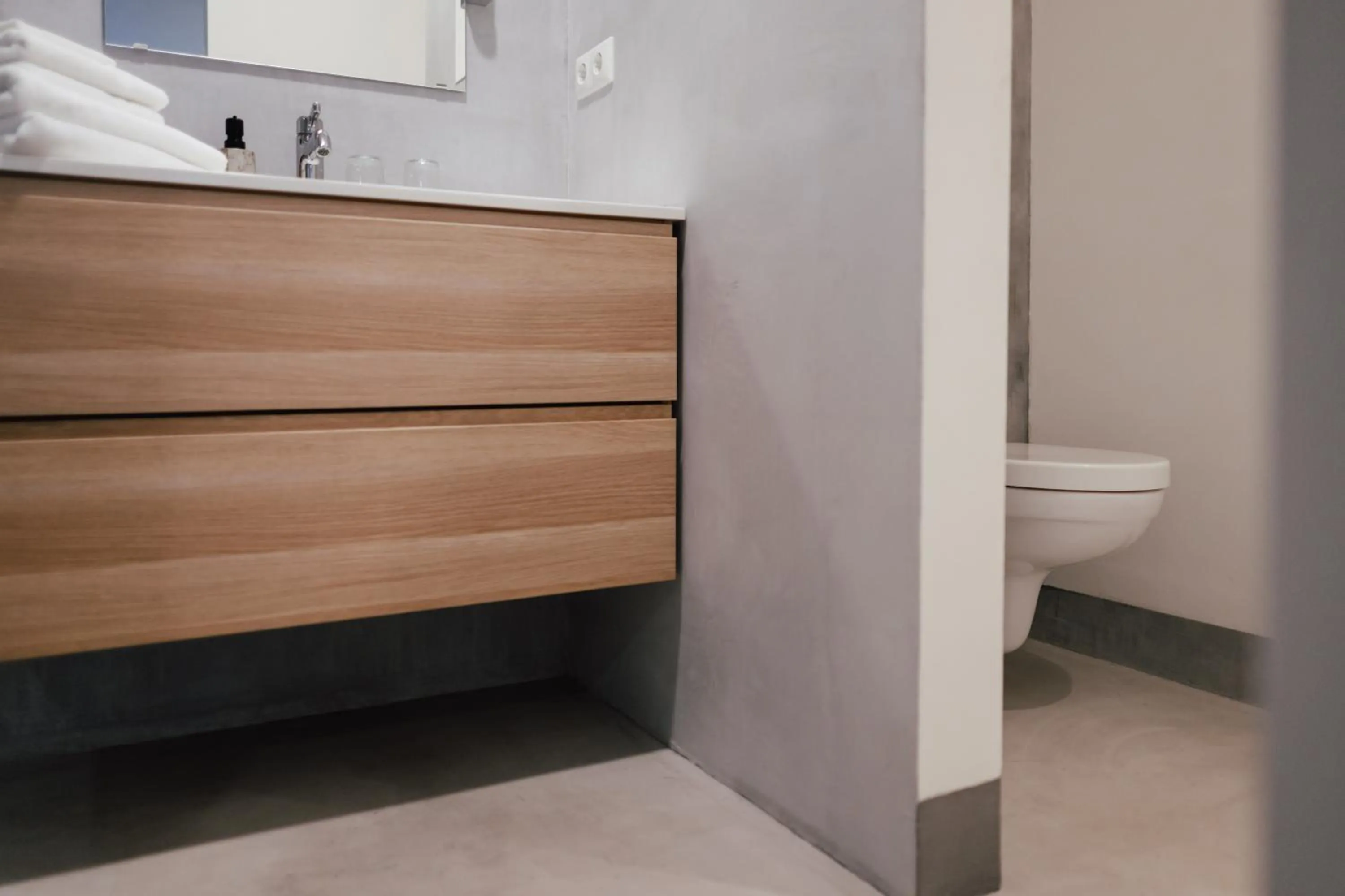 Toilet in The Layhead B&B