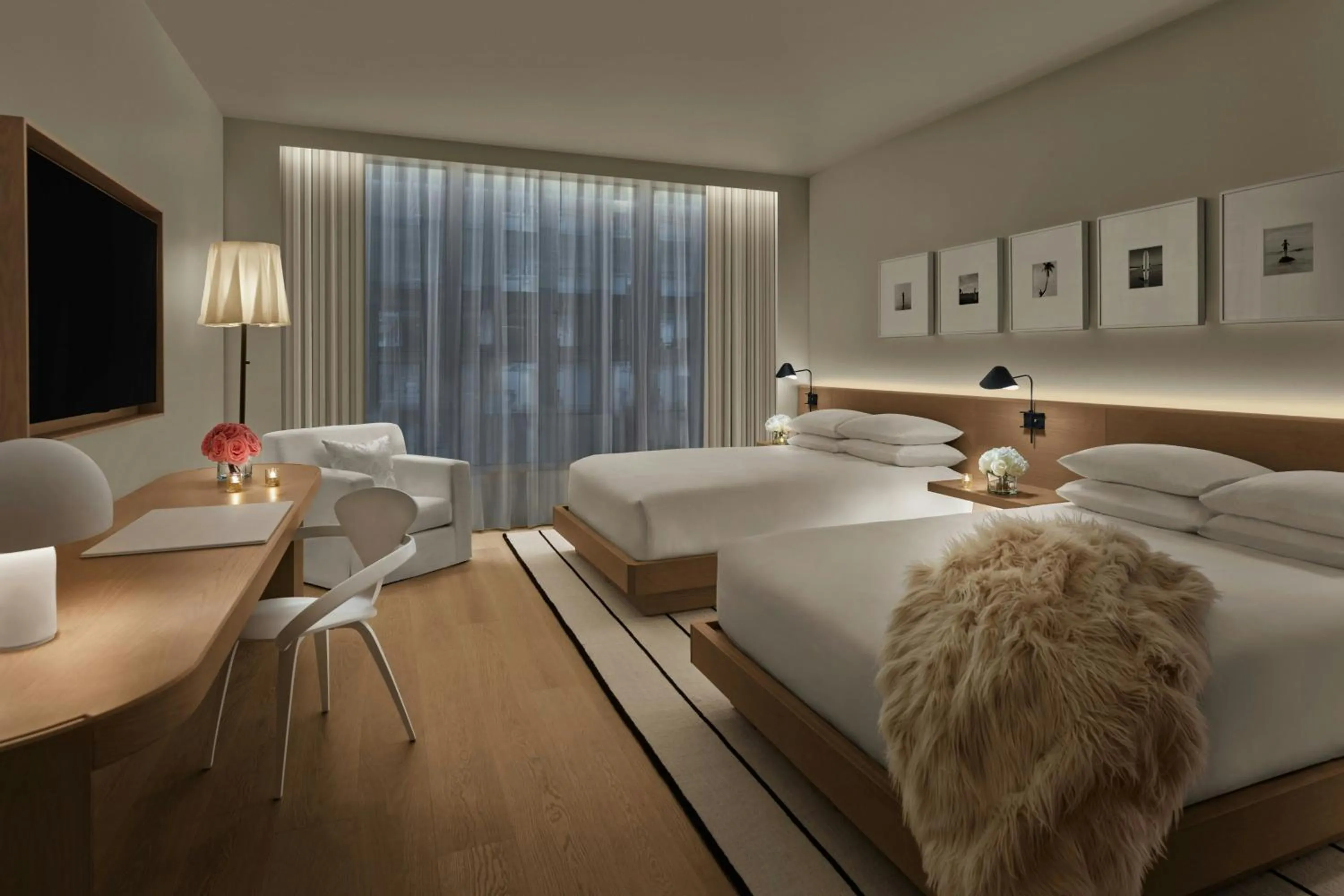 Photo of the whole room, Bed in The Tampa EDITION