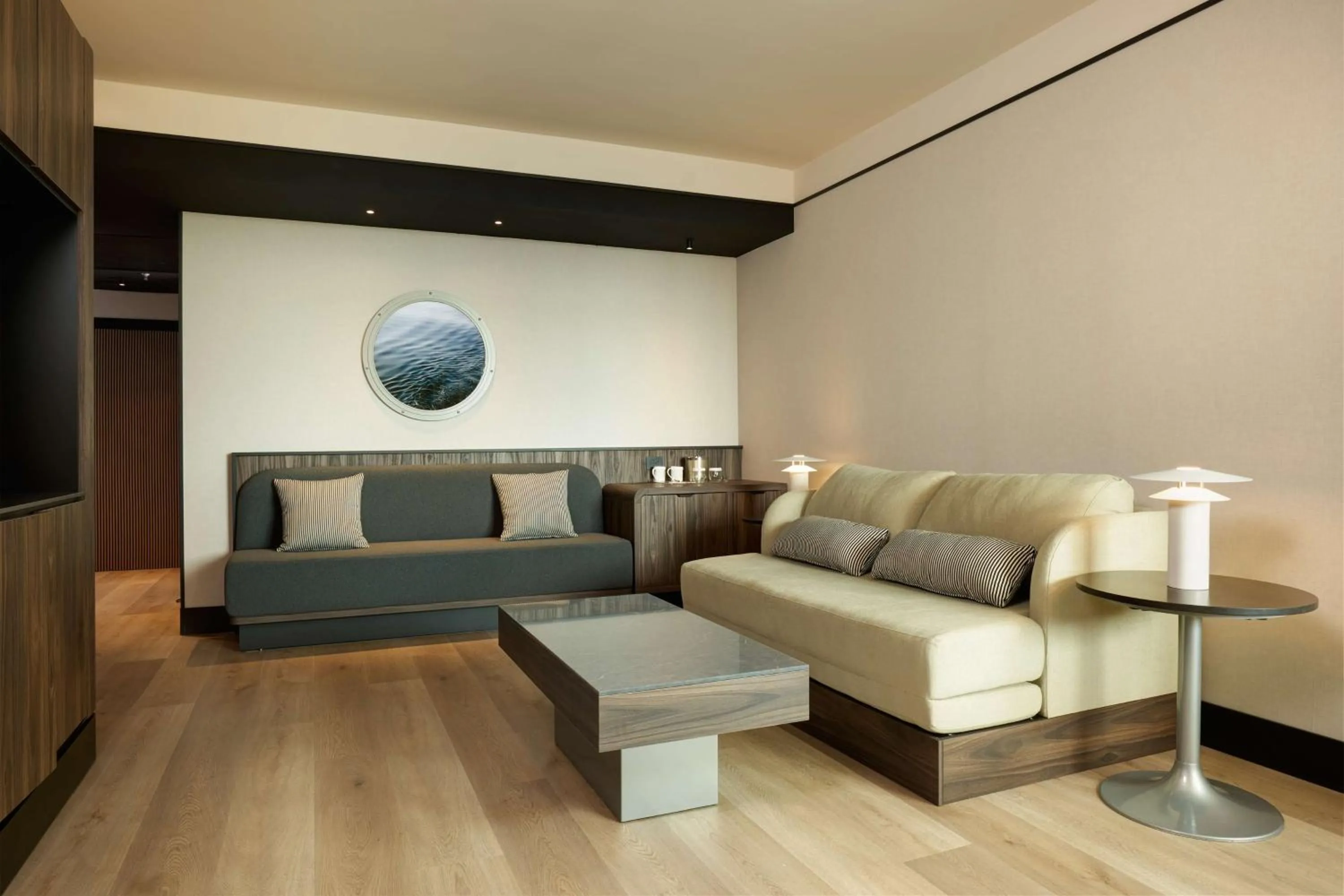 Living room in Hilton Rome Airport