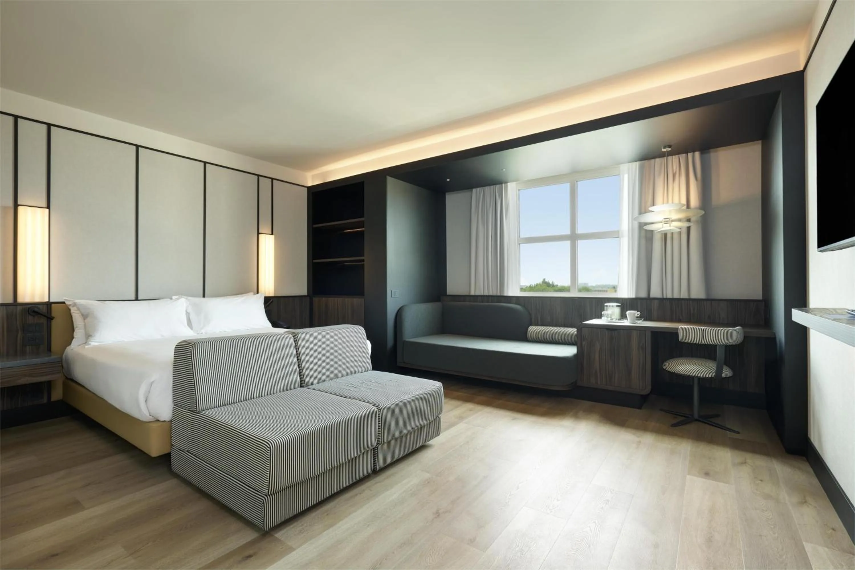 Bed in Hilton Rome Airport