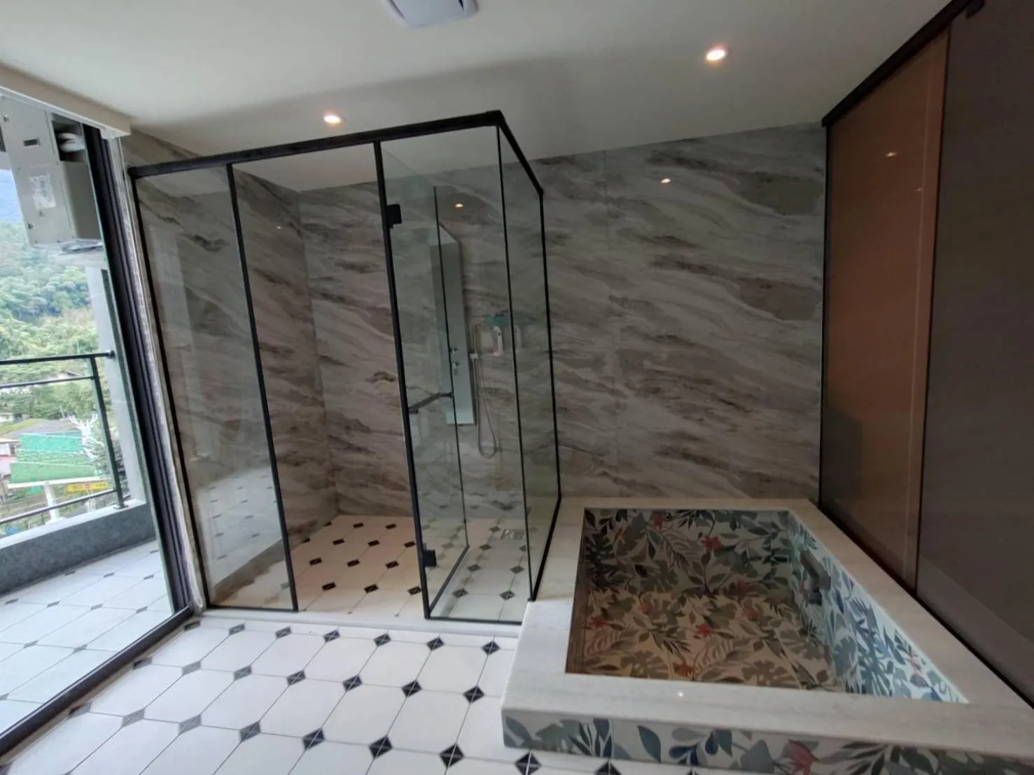 Shuian Lakeside Hotel II