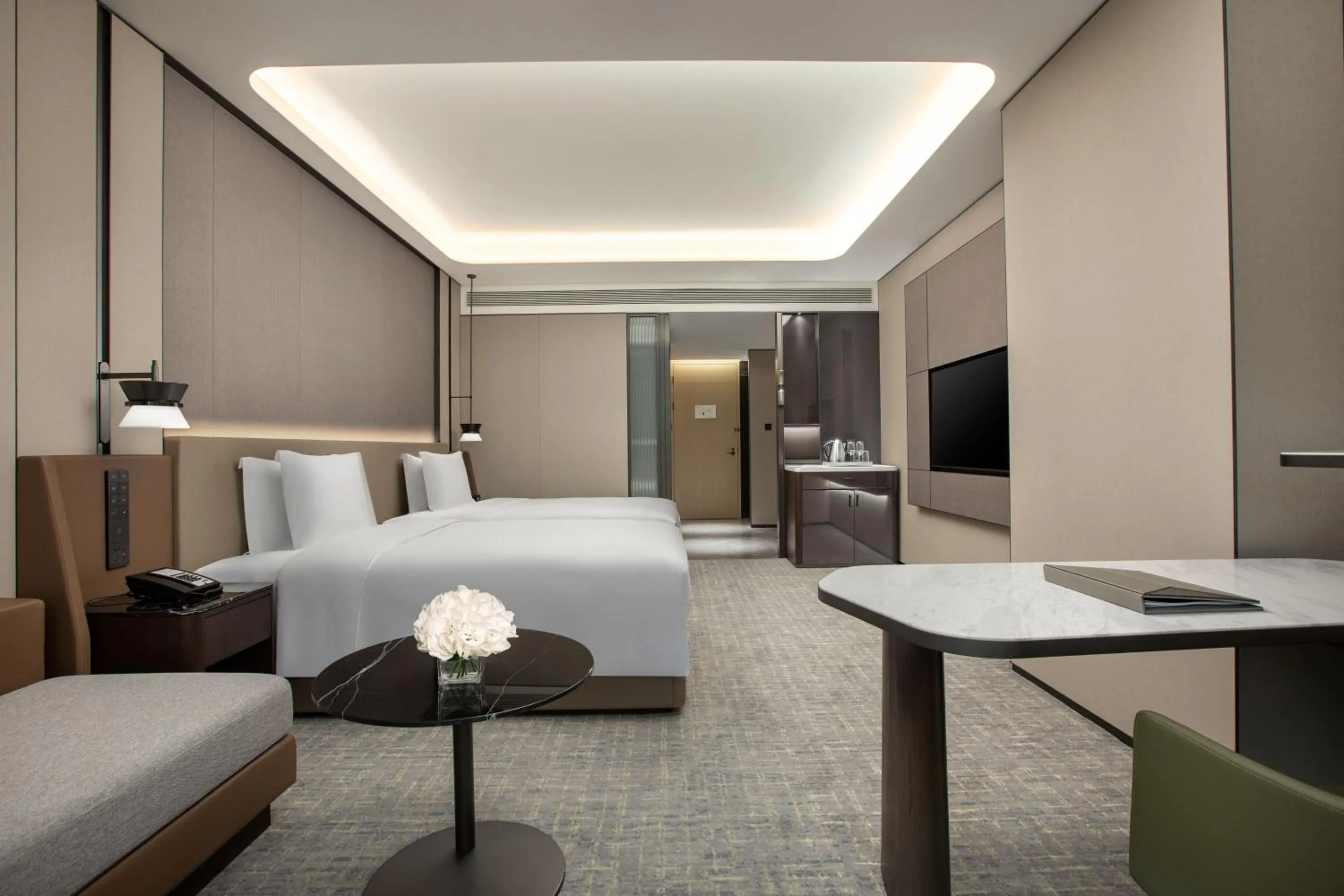 Photo of the whole room, Bed in Crowne Plaza Zhengzhou High Tech Zone by IHG