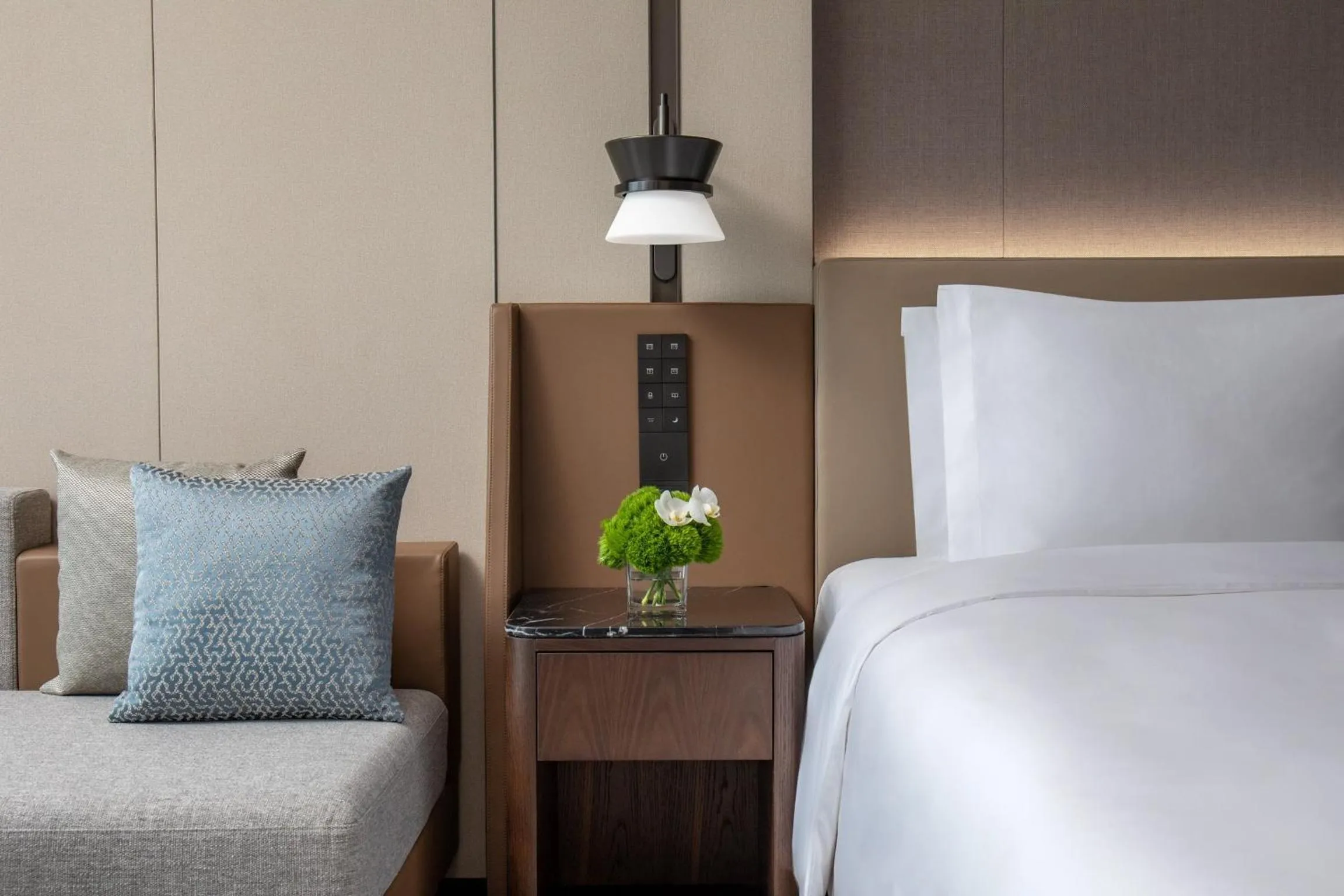 Photo of the whole room, Bed in Crowne Plaza Zhengzhou High Tech Zone by IHG