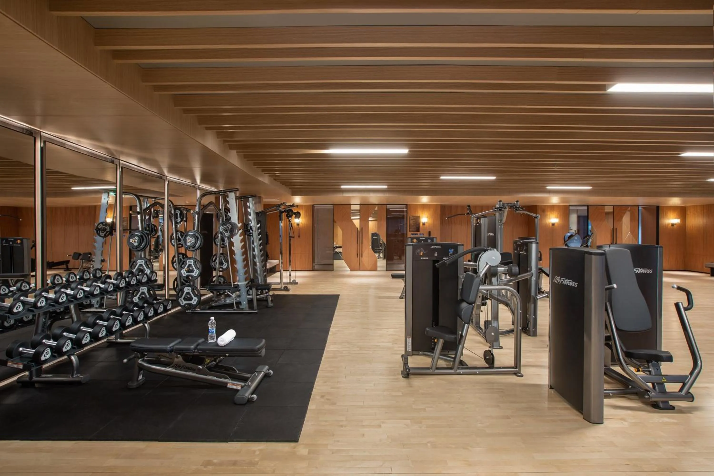 Spa and wellness centre/facilities in Crowne Plaza Zhengzhou High Tech Zone by IHG