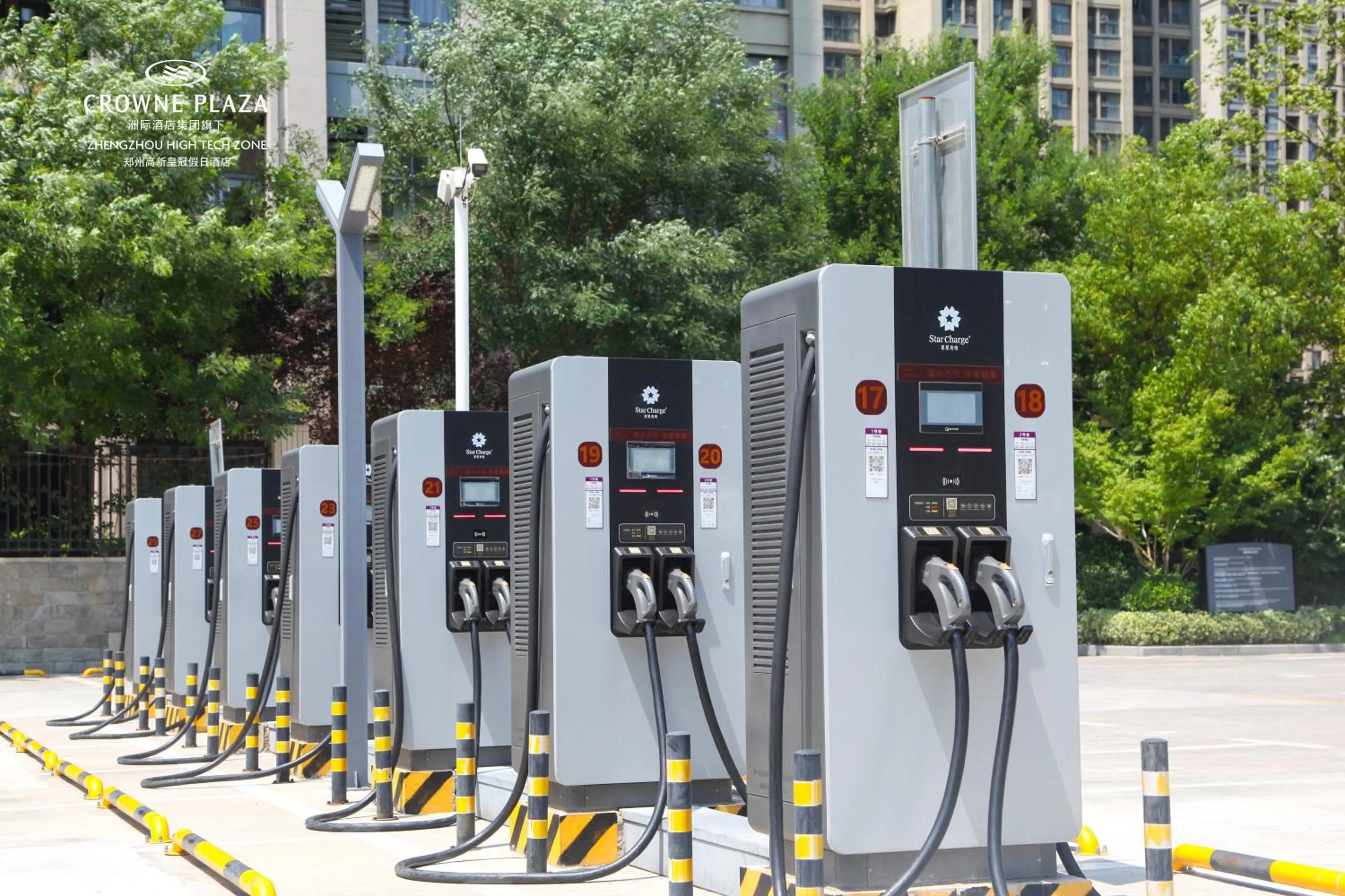 Parking in Crowne Plaza Zhengzhou High Tech Zone by IHG