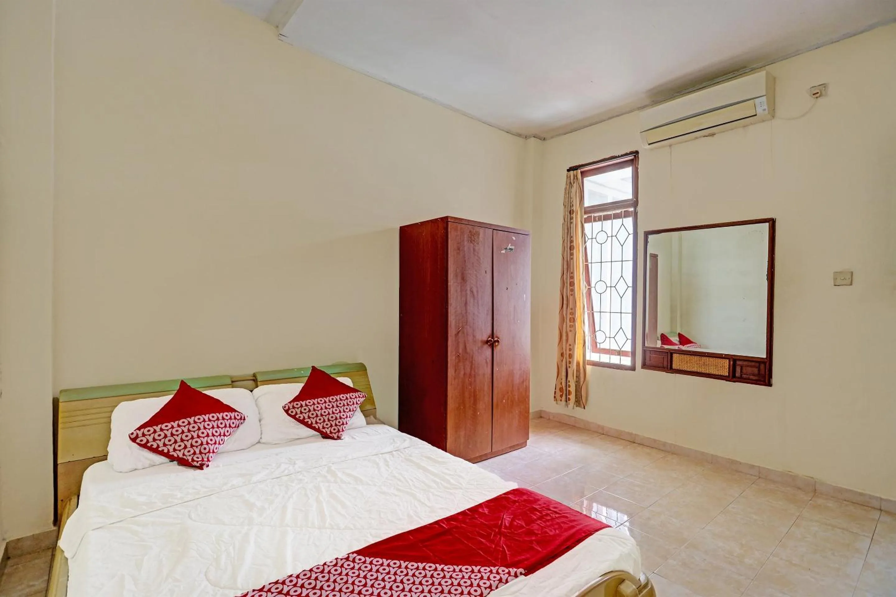 Bedroom, Bed in OYO 91636 Kak Dadut Homestay