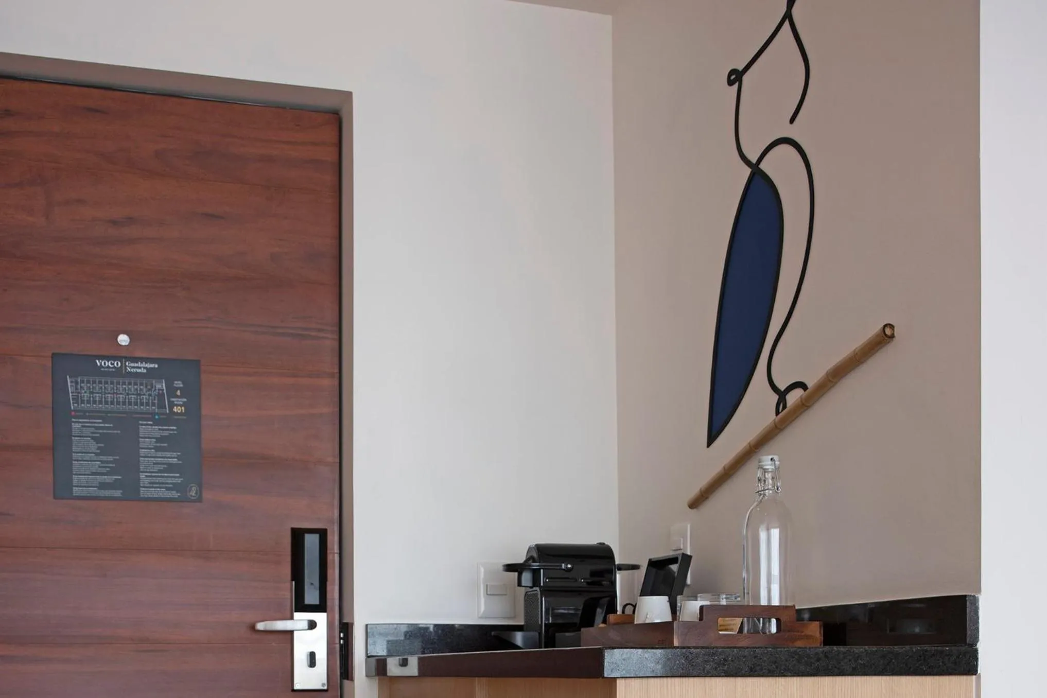 Photo of the whole room in voco Guadalajara Neruda by IHG