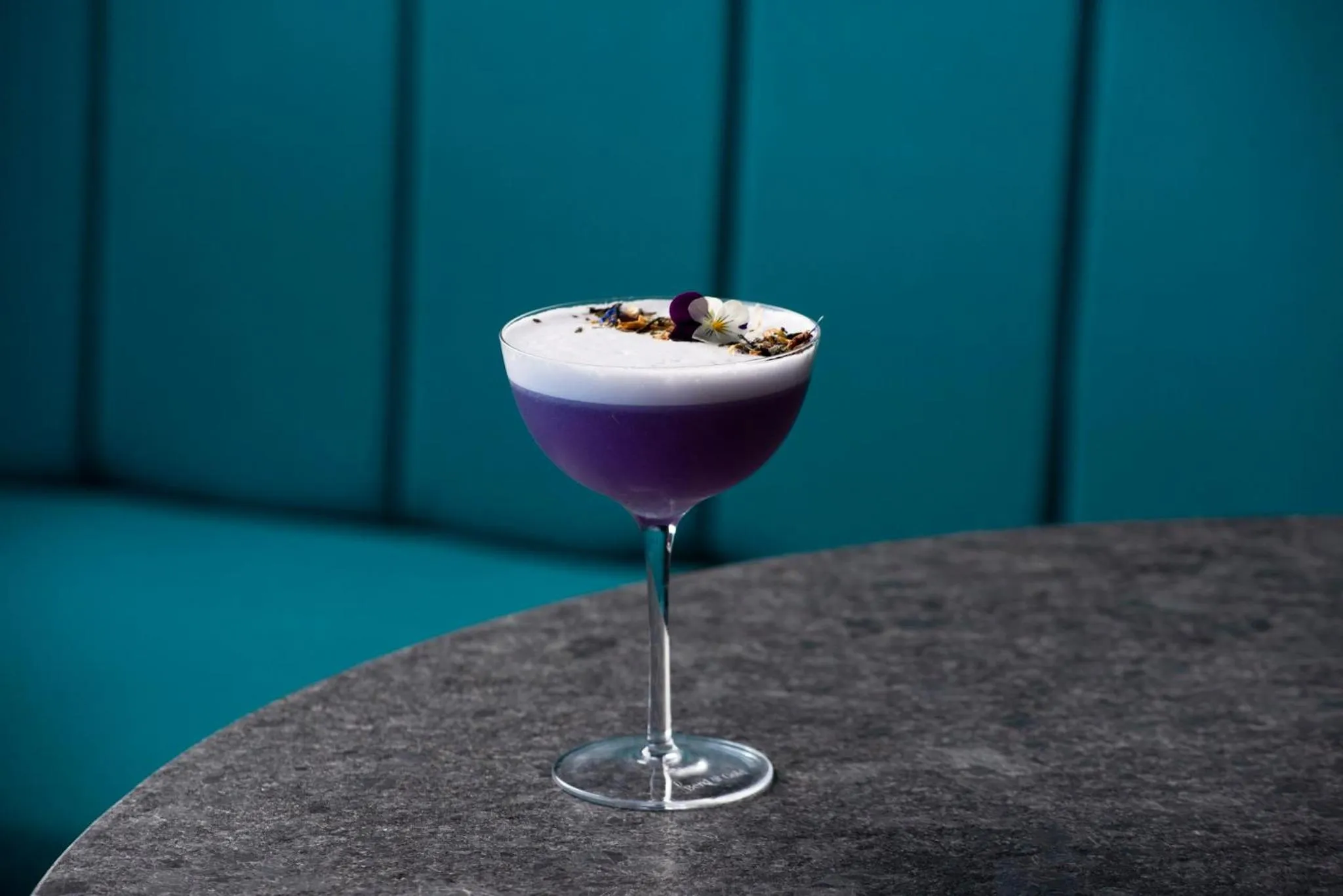 Photo of the whole room in voco Guadalajara Neruda by IHG