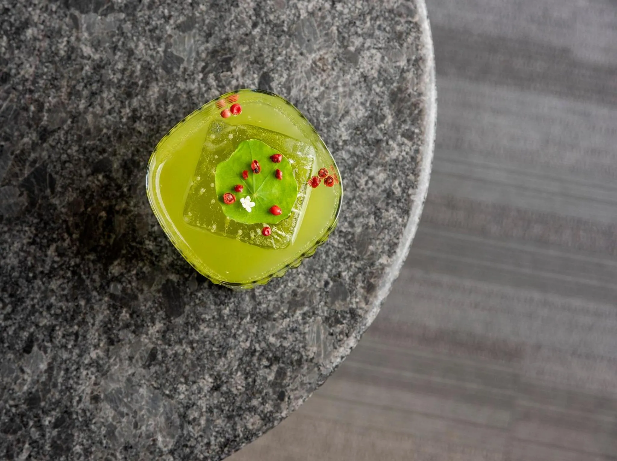 Photo of the whole room in voco Guadalajara Neruda by IHG