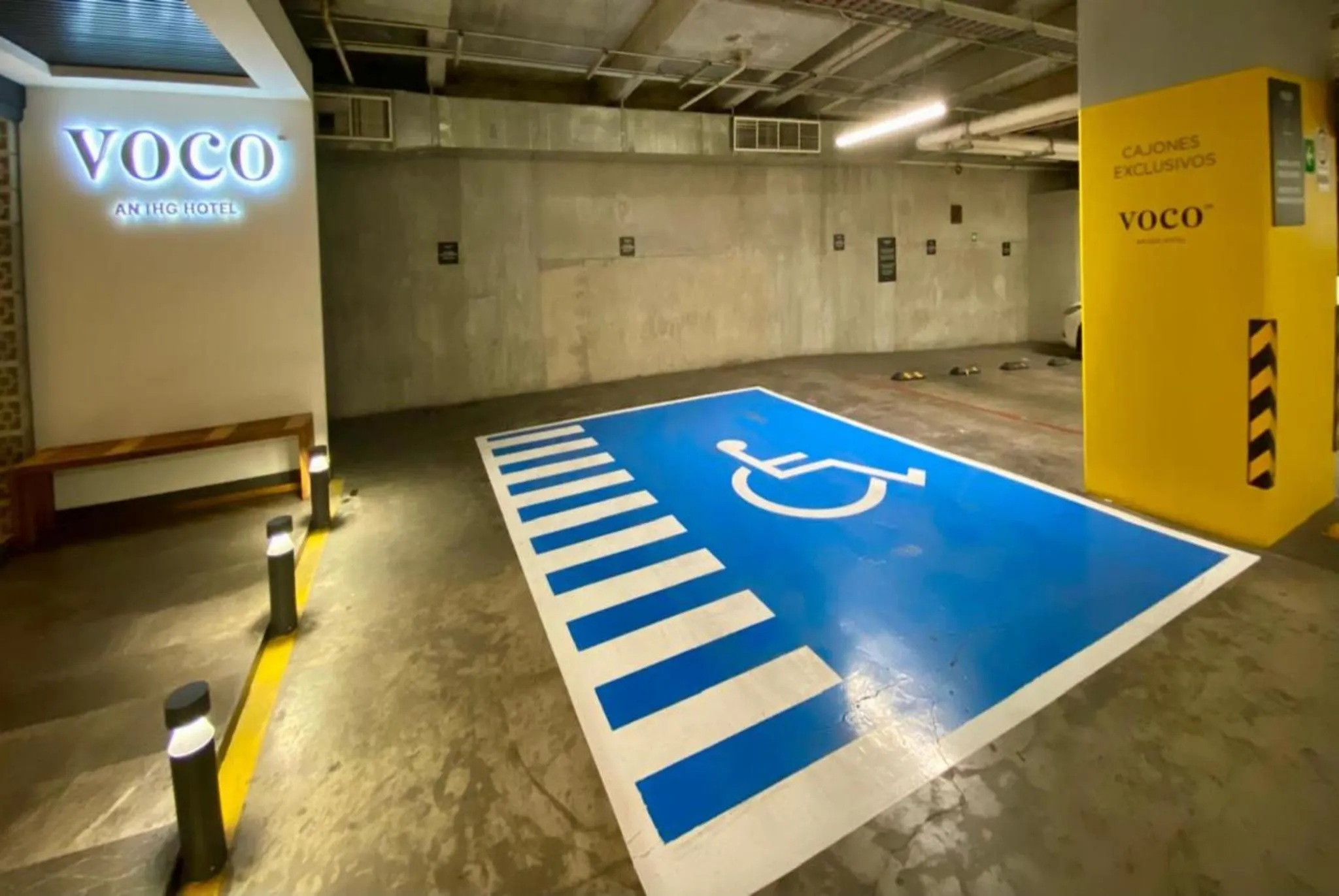 Photo of the whole room in voco Guadalajara Neruda by IHG