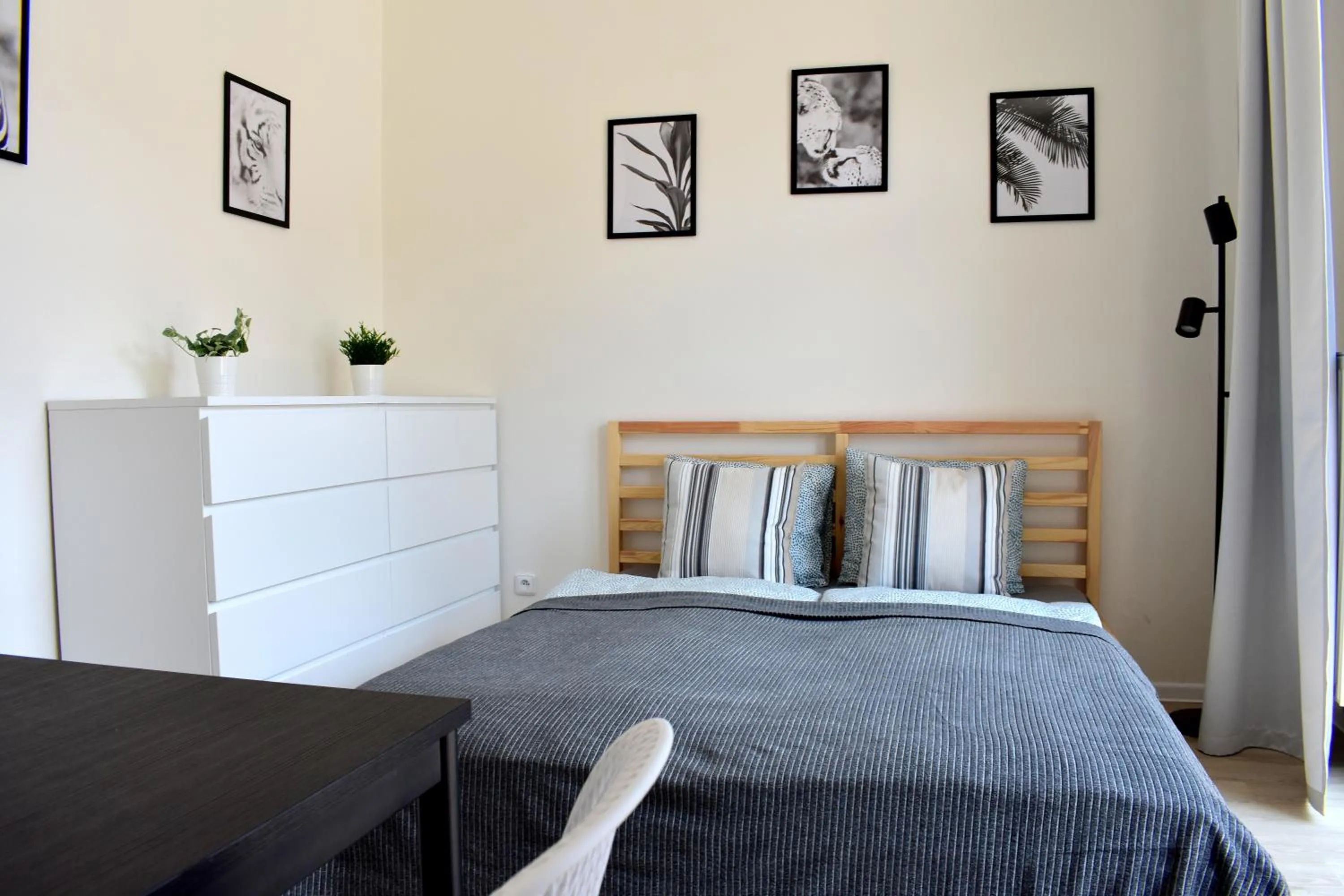 Bed in Seifert Residence