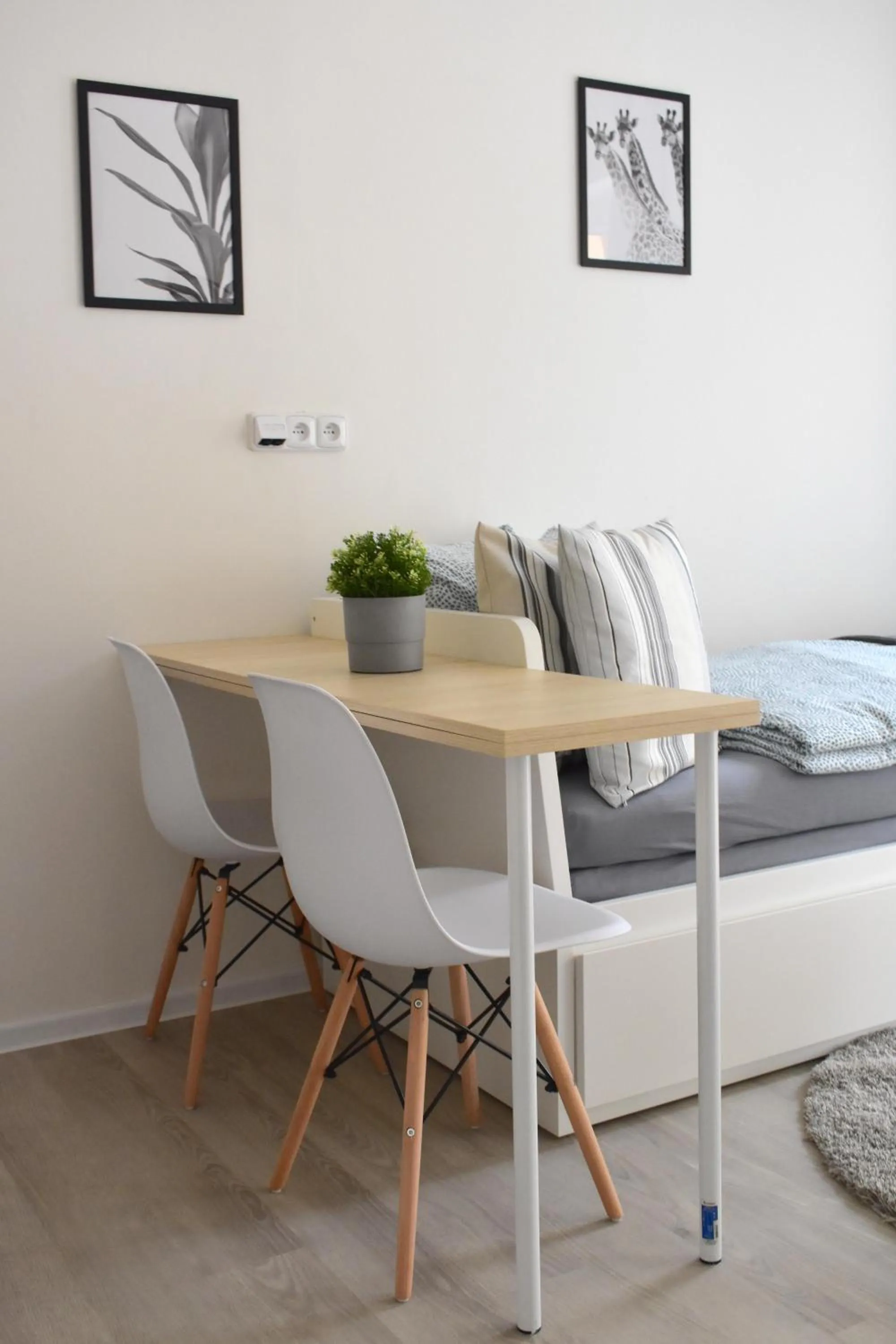 Living room in Seifert Residence