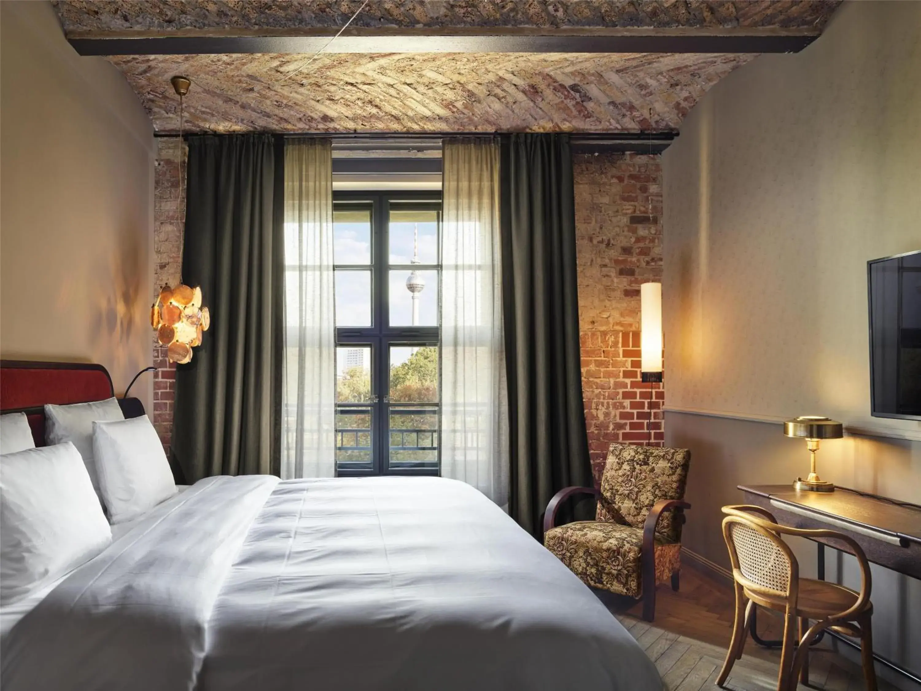 Double Room with City View in Telegraphenamt Double Room with City View in Telegraphenamt