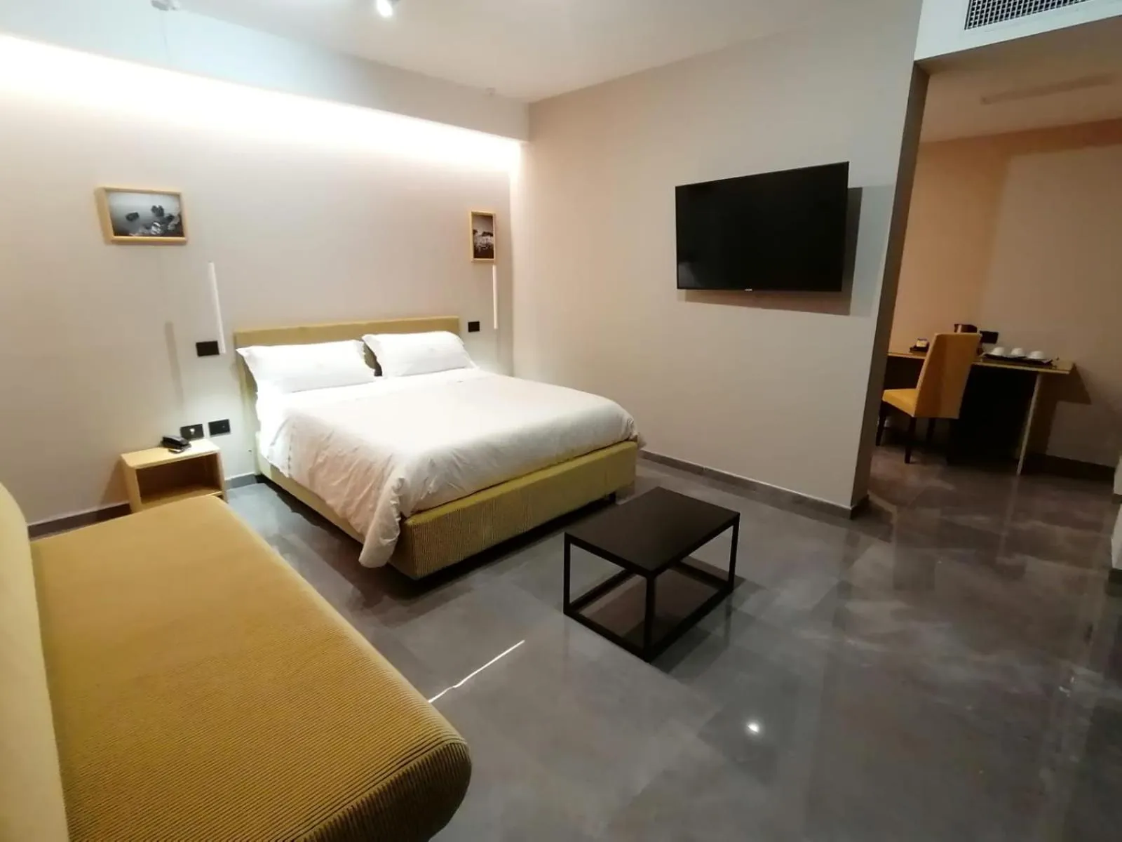 Bed in Hotel XBusiness