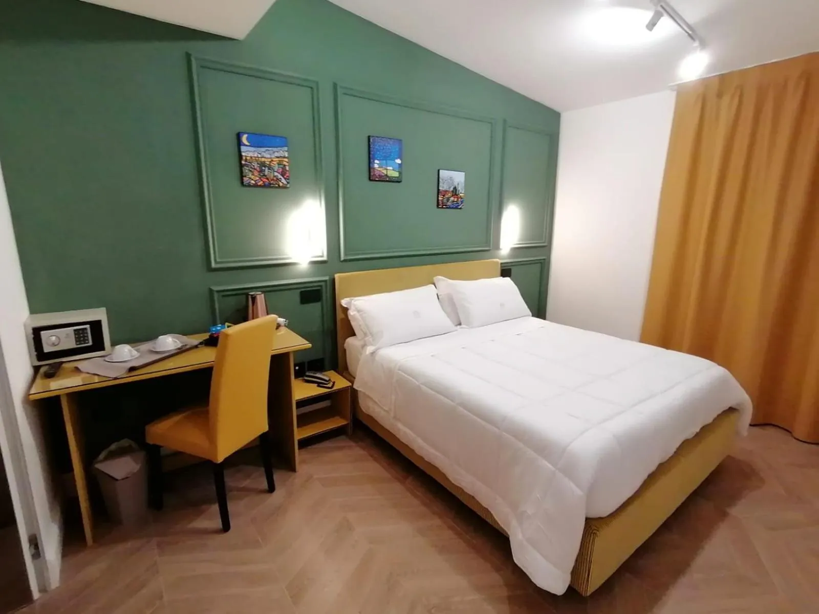 Bed in Hotel XBusiness