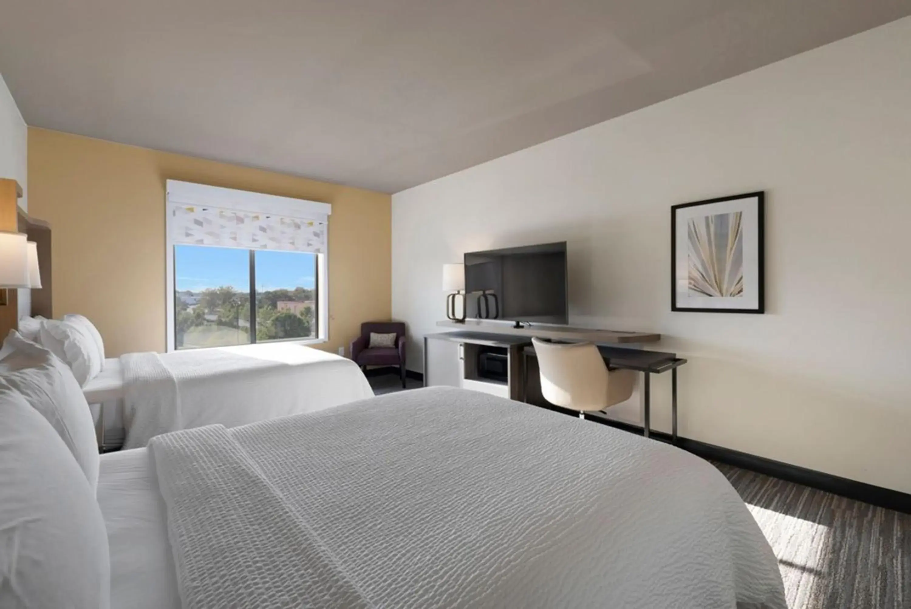 Standard Queen Room with Two Queen Beds and Communications Accessible Roll-In Shower in Holiday Inn - Chicago - Tinley Park by IHG Standard Queen Room with Two Queen Beds and Communications Accessible Roll-In Shower in Holiday Inn - Chicago - Tinley Park by IHG