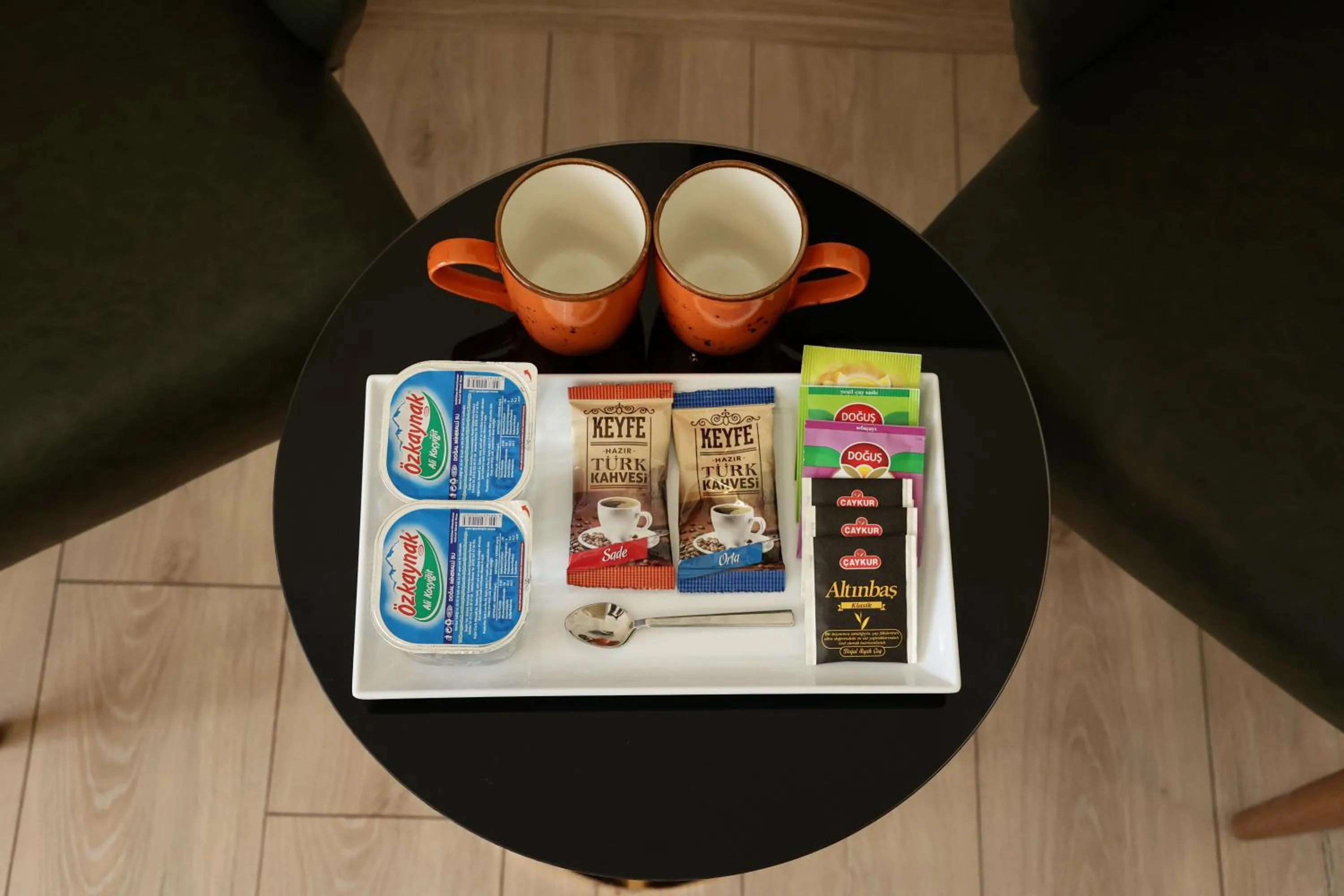 room service in Bonita Apart