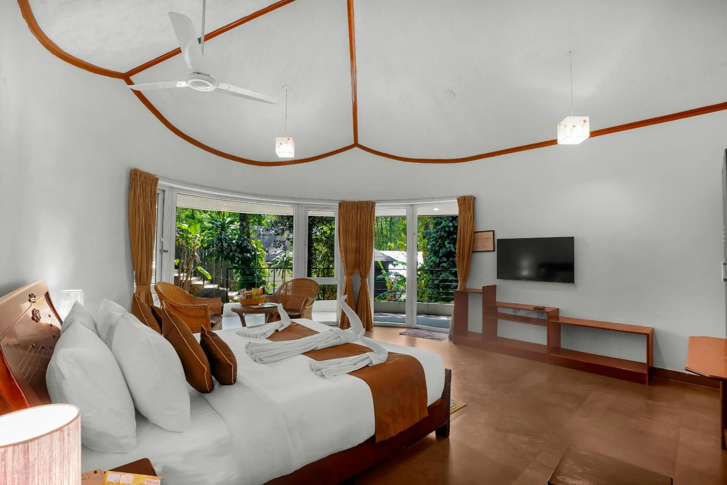 Bedroom in WOW Bison Woods Organic Veg Resort - Yercaud