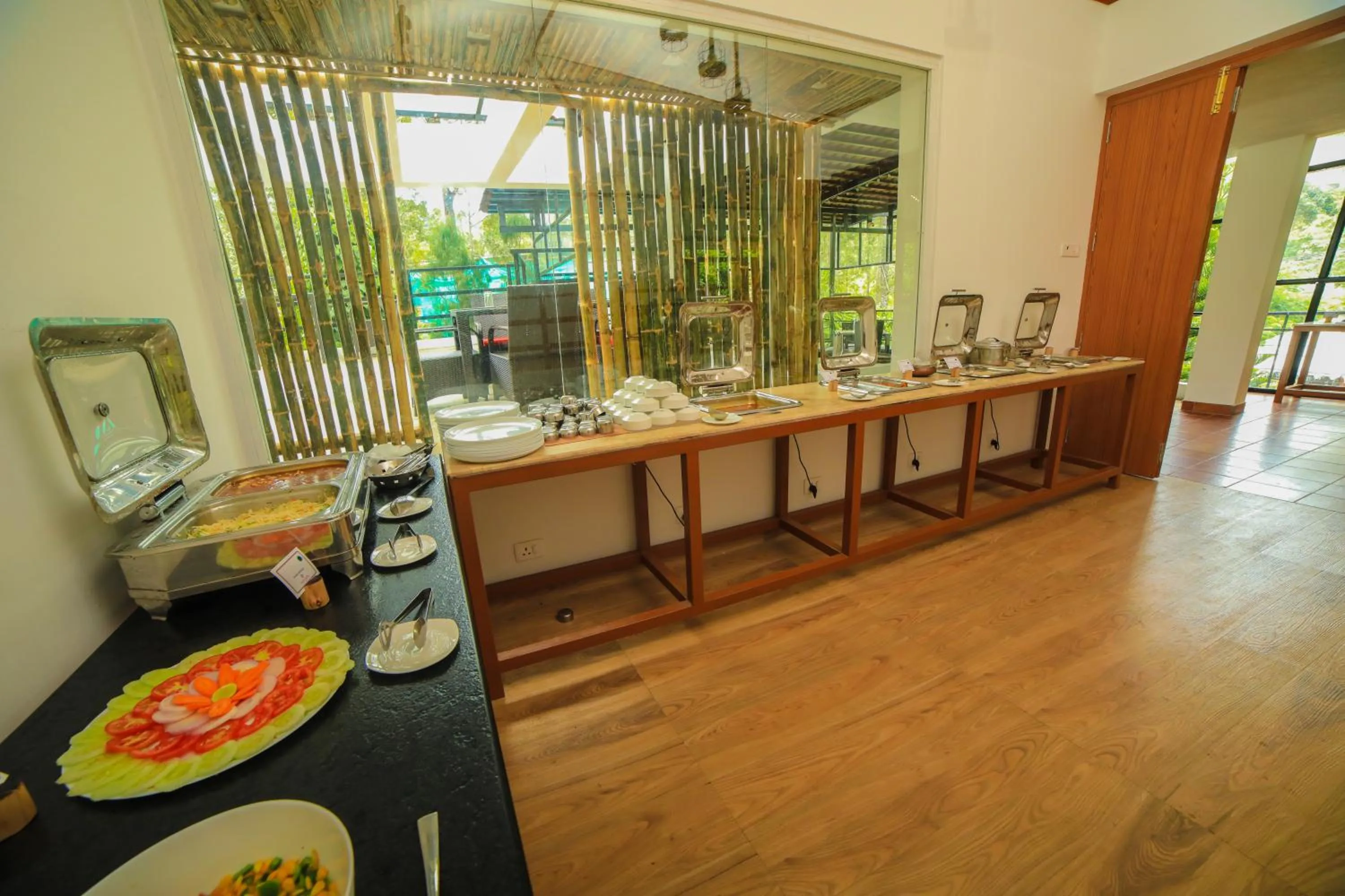 Restaurant/places to eat in WOW Bison Woods Organic Veg Resort - Yercaud