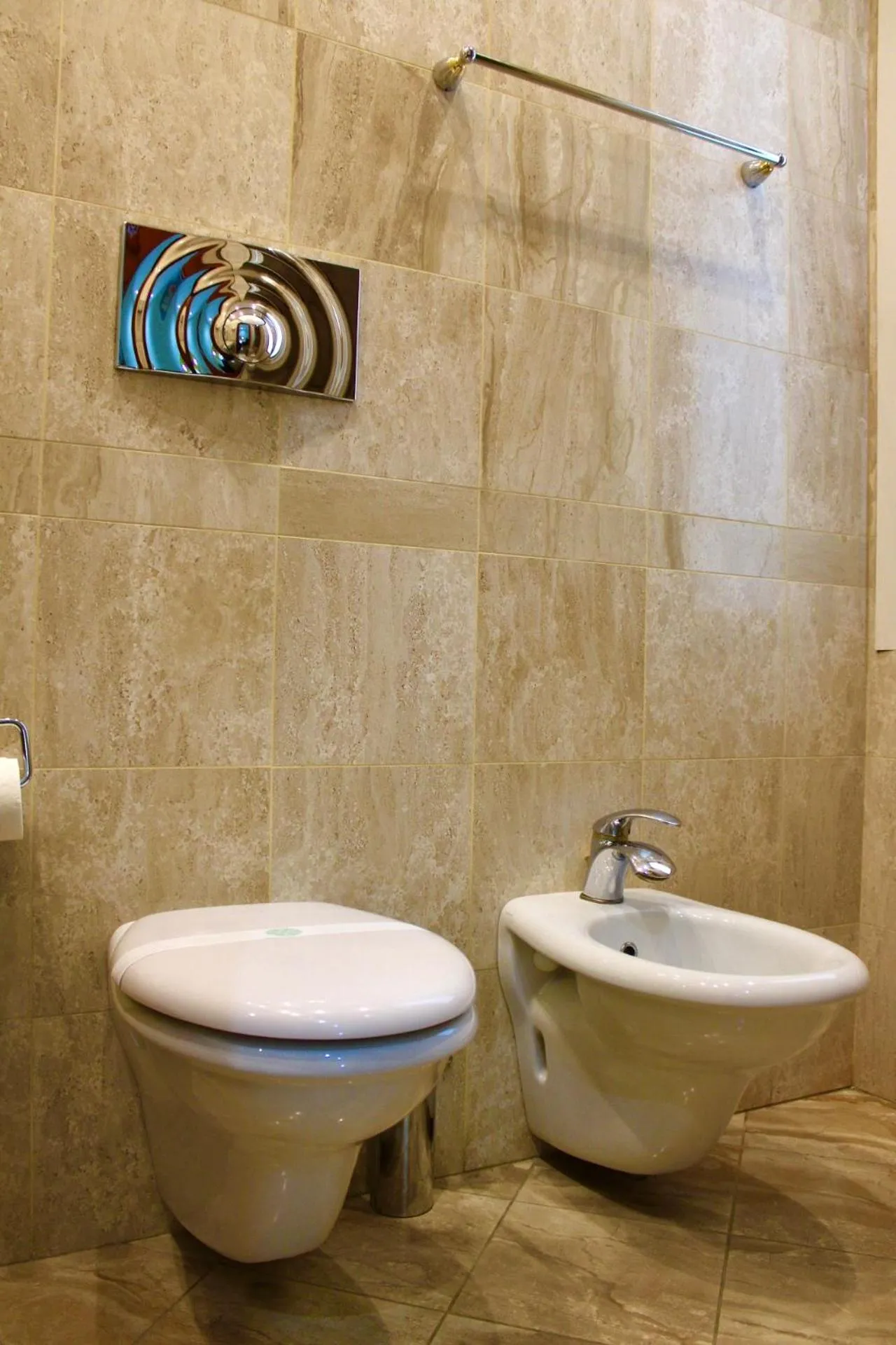 Toilet in Hotel Fiorella Milano