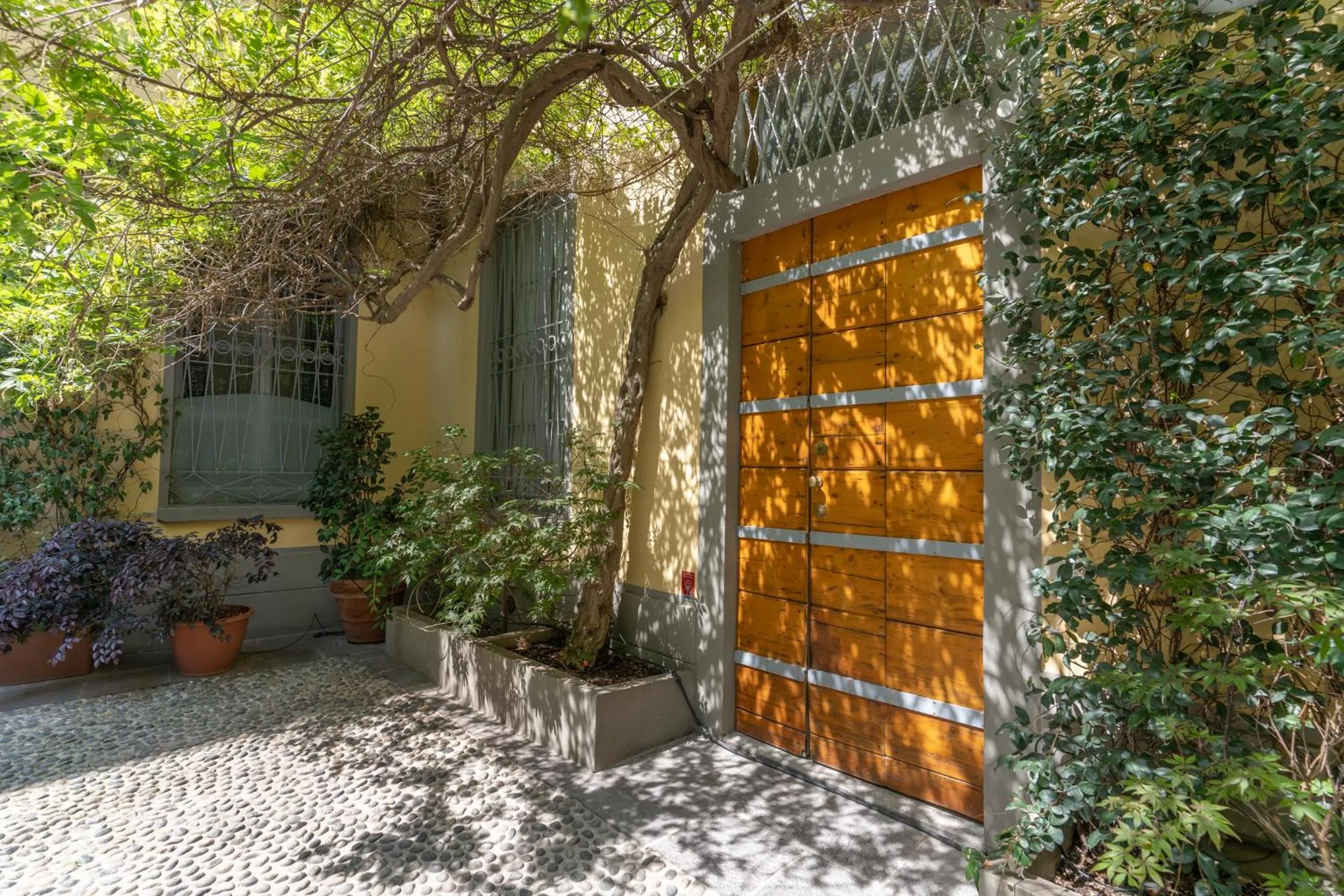 Property building in Duomo Smart Suites