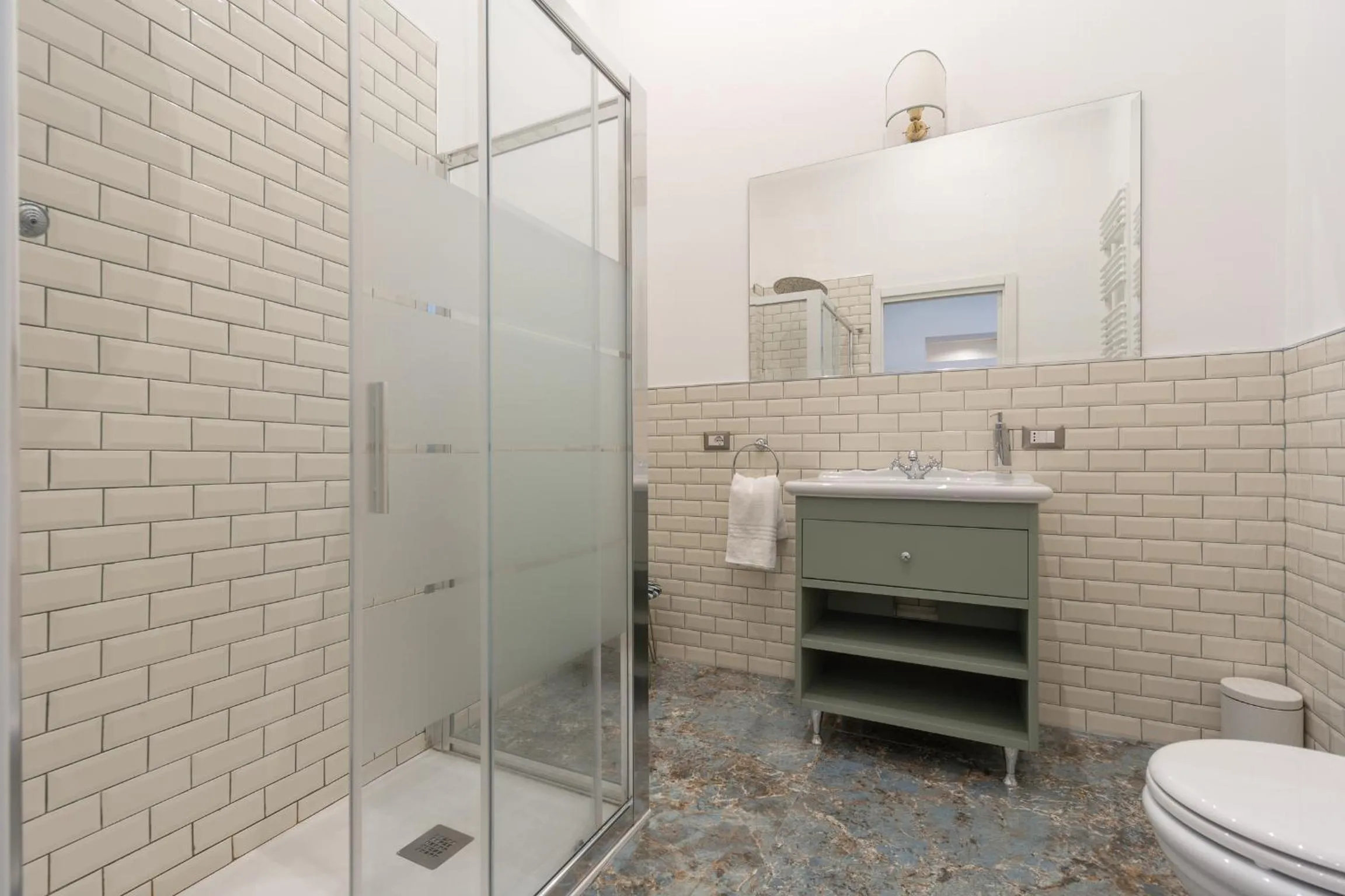 Bathroom in Duomo Smart Suites