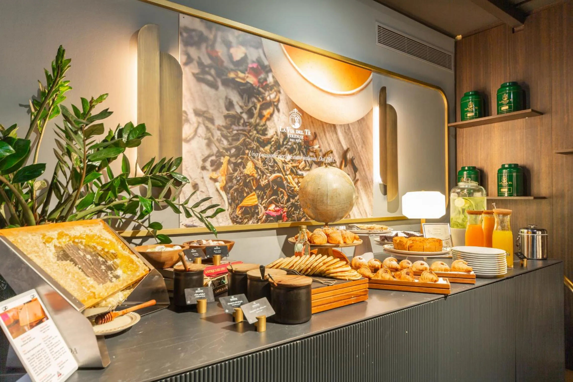 Coffee/tea facilities in Duomo Smart Suites