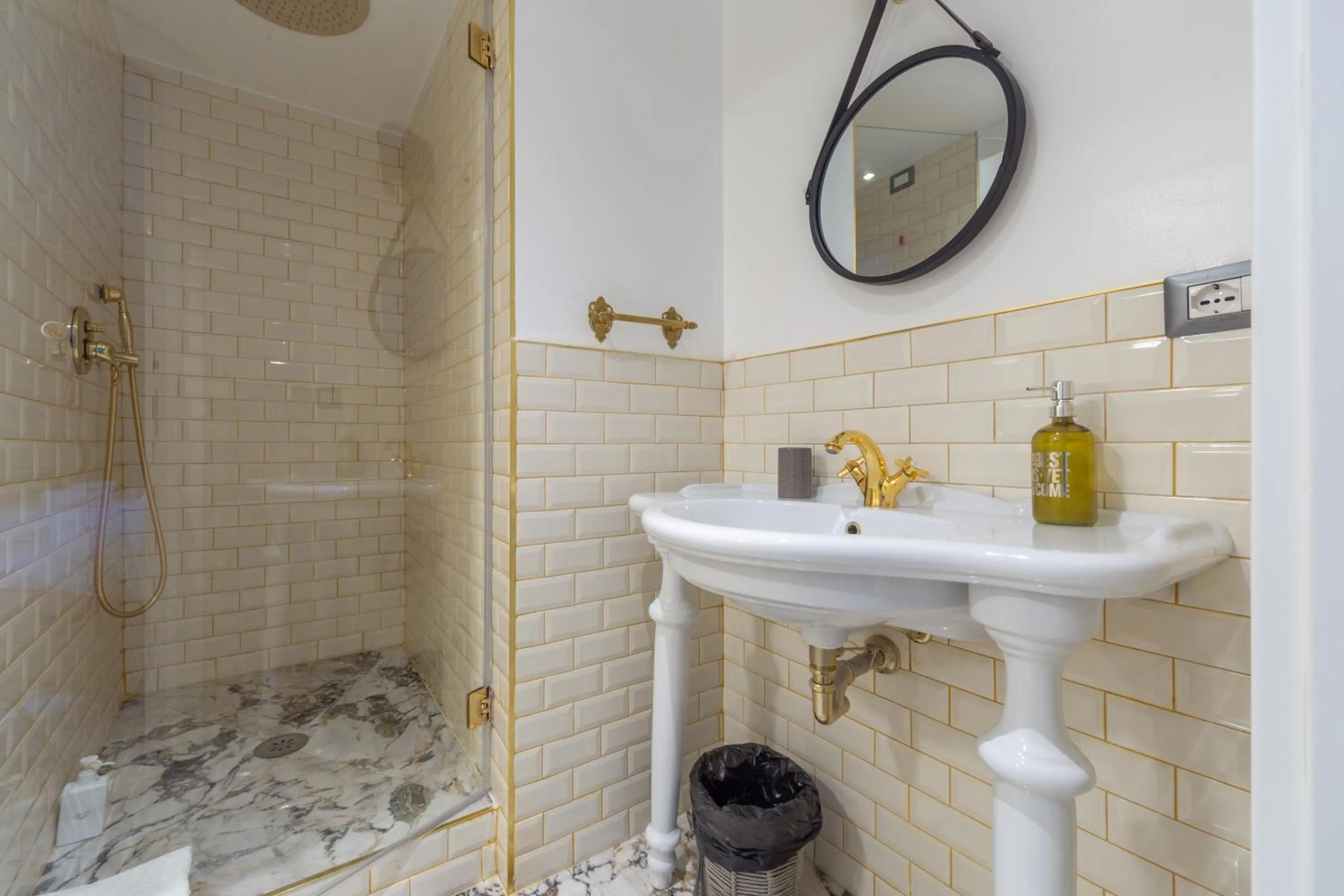 Bathroom in Duomo Smart Suites