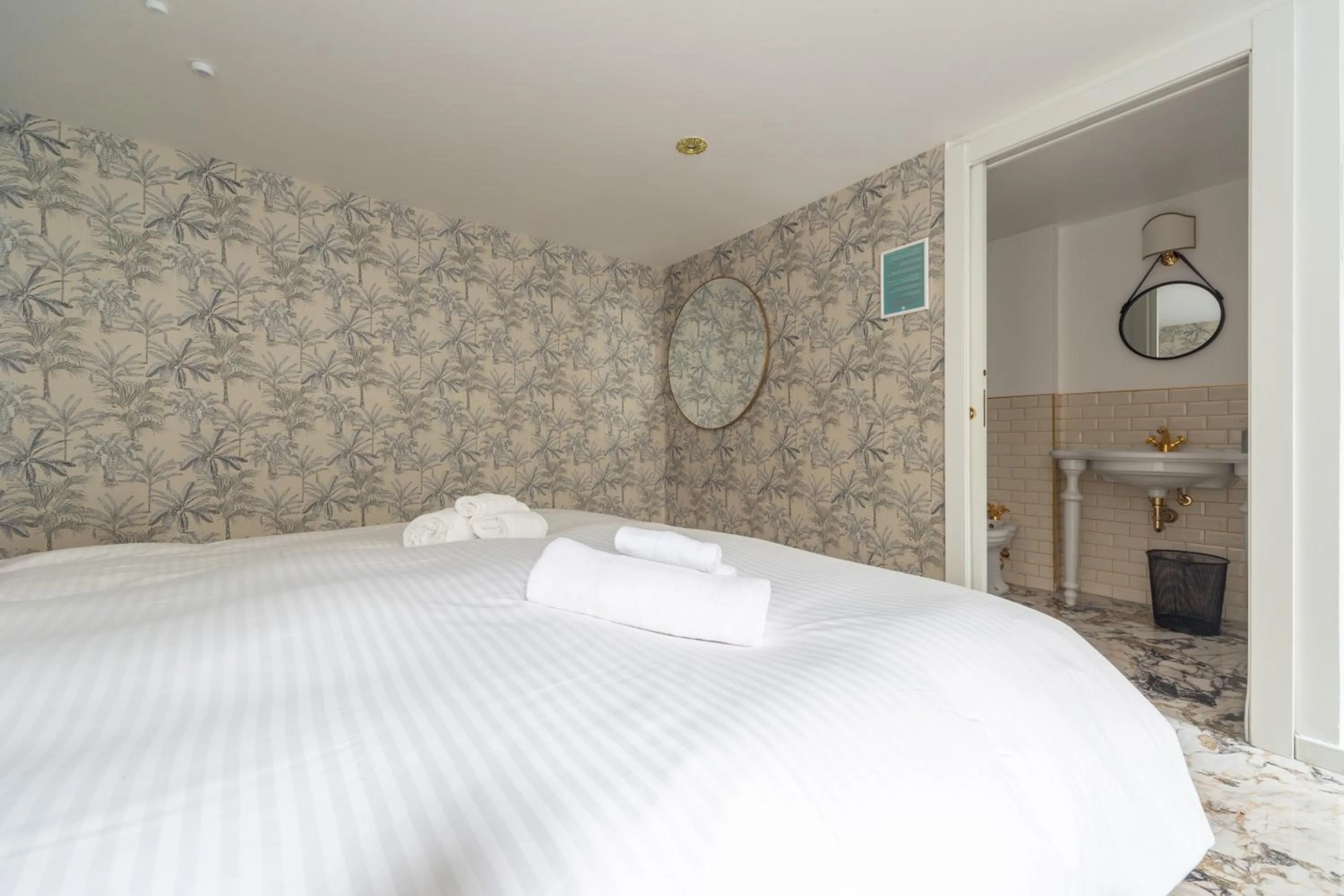 Bed in Duomo Smart Suites