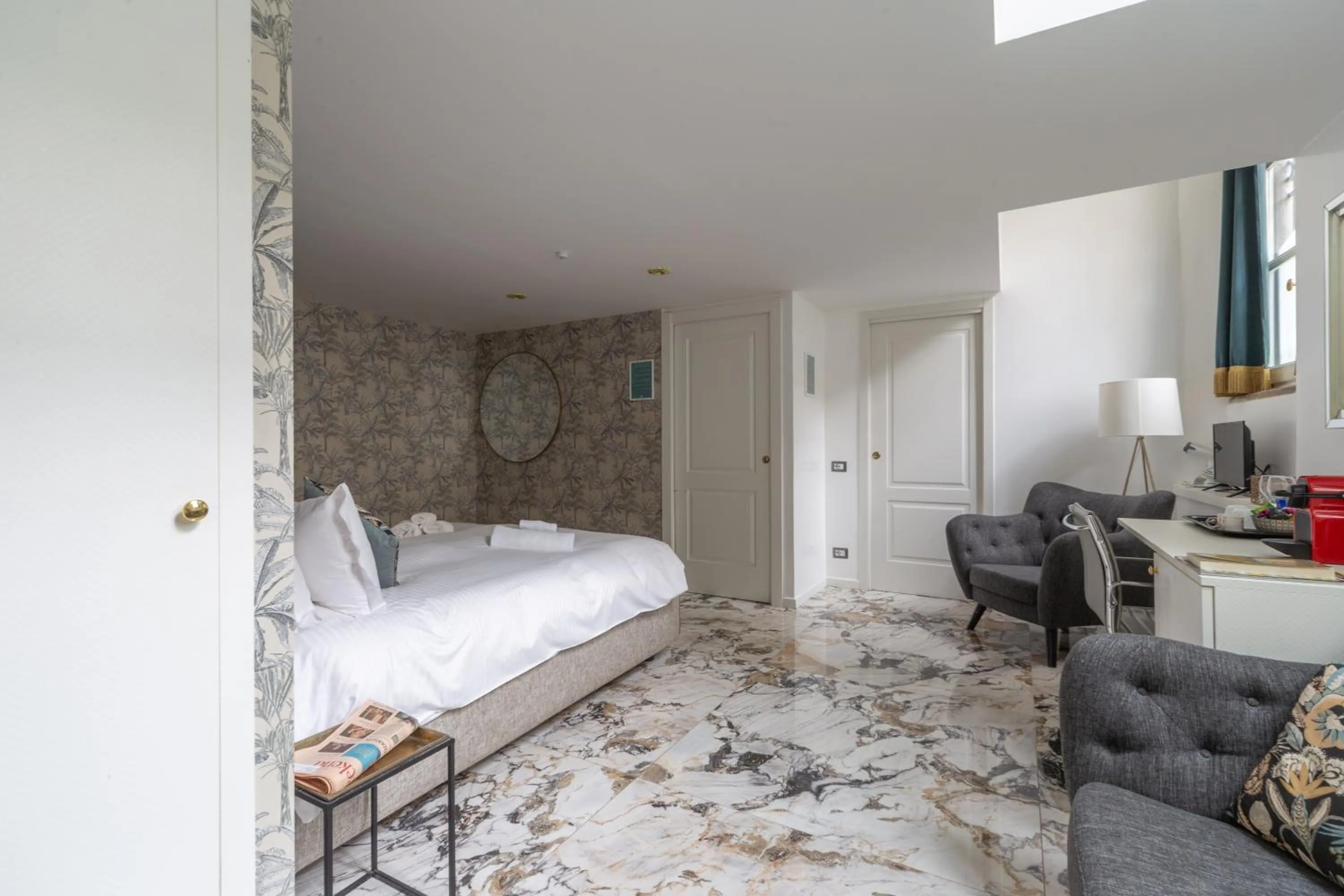 Bed in Duomo Smart Suites