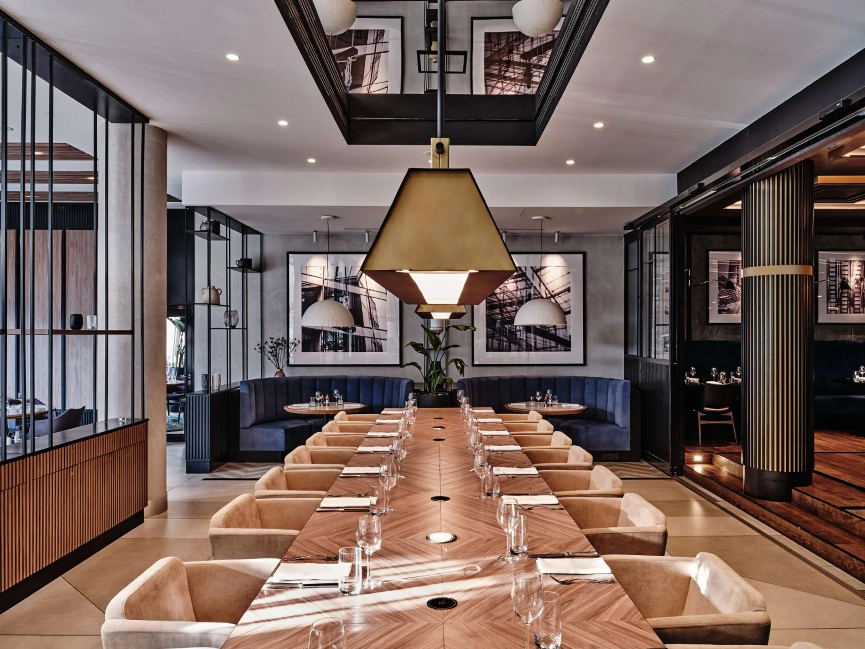 Restaurant/places to eat in Radisson Collection Hotel, Warsaw