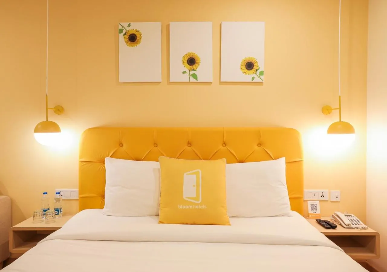 Bedroom, Bed in Bloom Hotel - Jalandhar