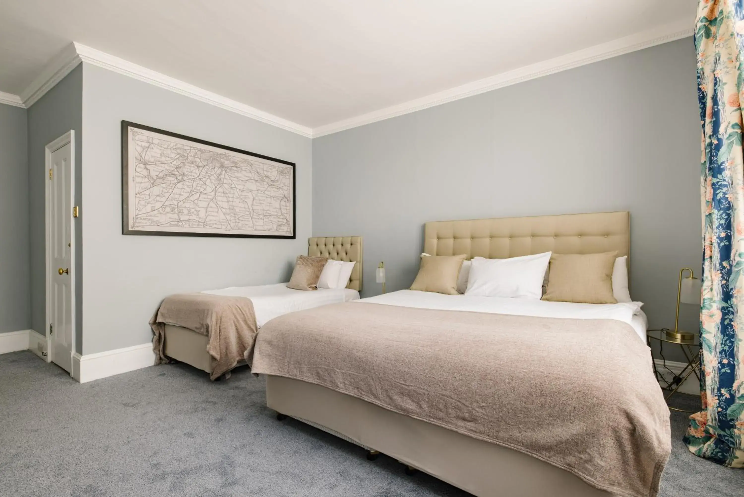 Lower Ground - Standard Family Room in The Abbey Notting Hill Lower Ground - Standard Family Room in The Abbey Notting Hill