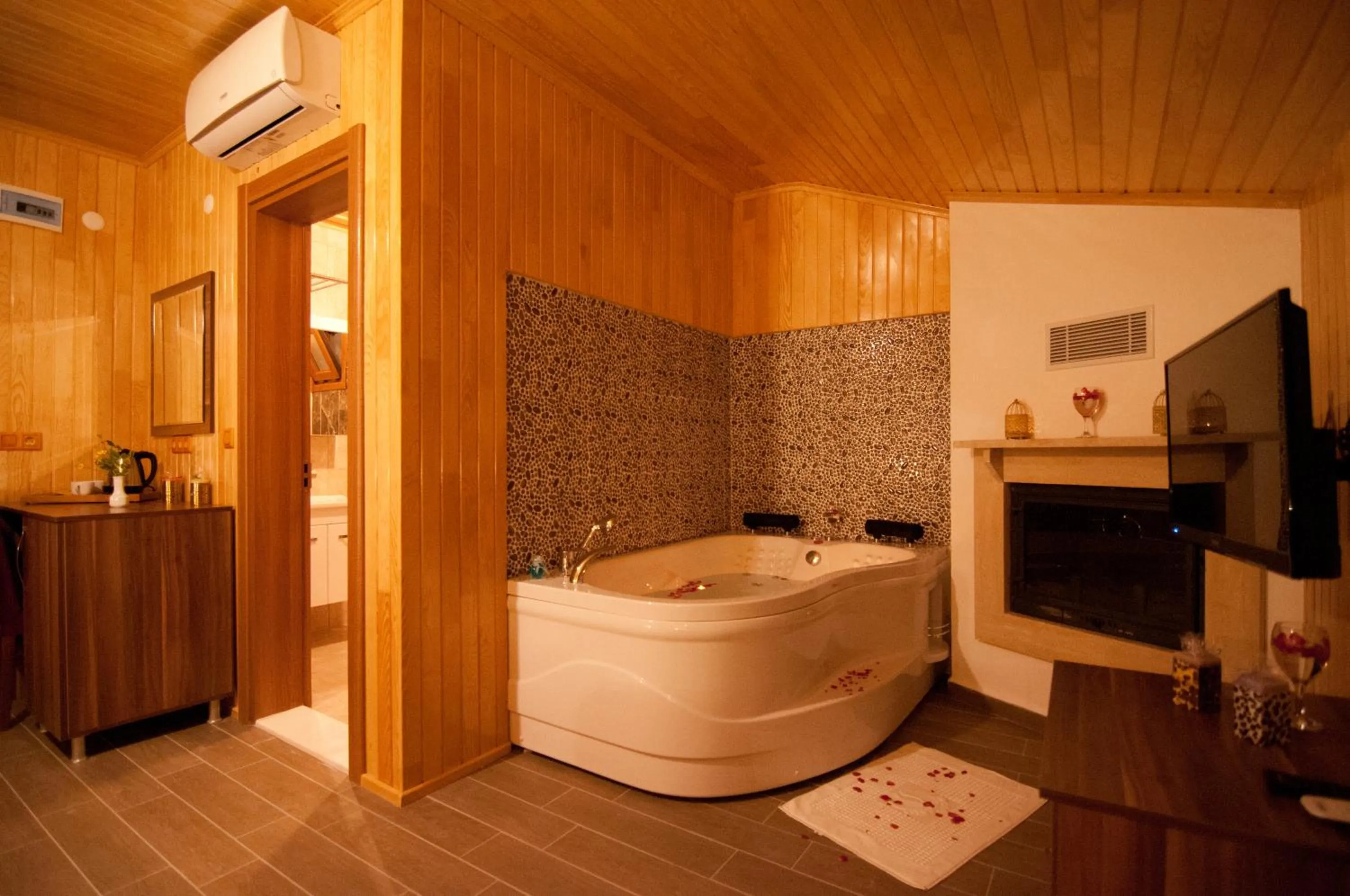 Bathroom in DEFNE OTEL