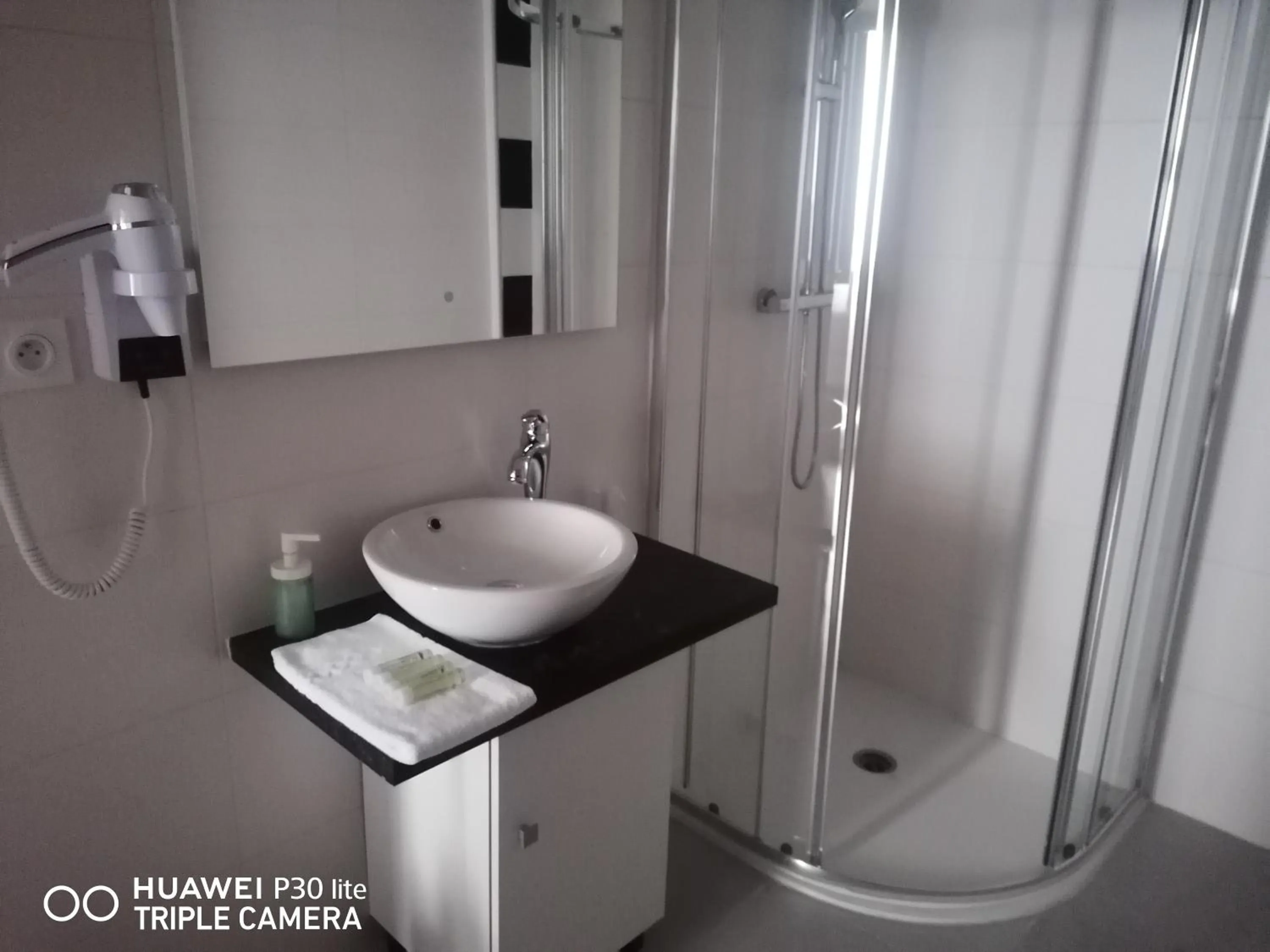 Bathroom in SQUARE HOTEL