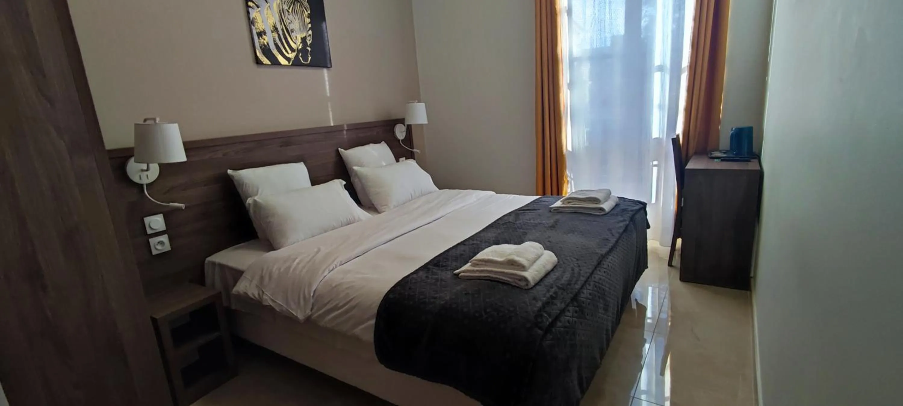 Photo of the whole room, Bed in SQUARE HOTEL