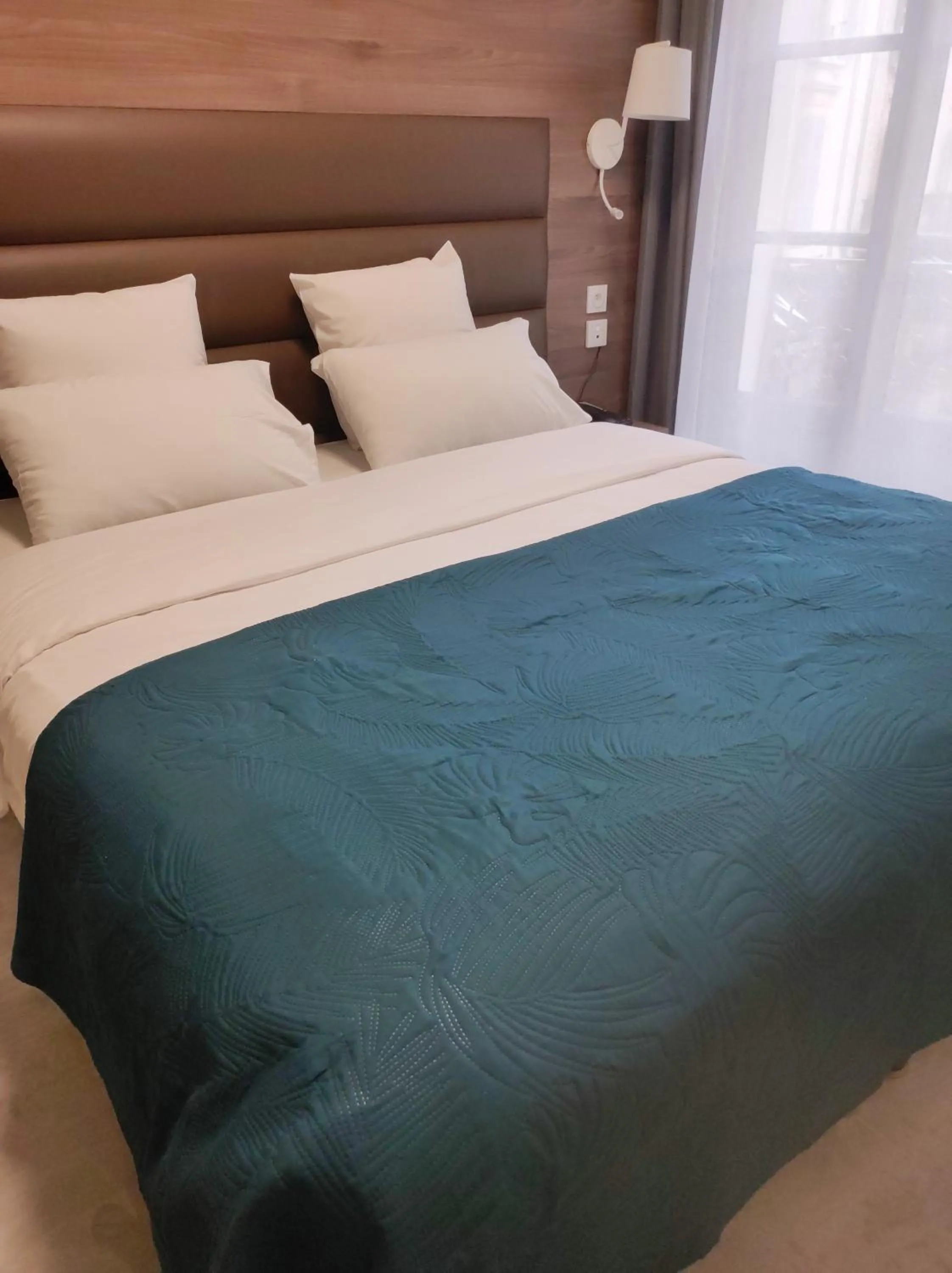 Photo of the whole room, Bed in SQUARE HOTEL