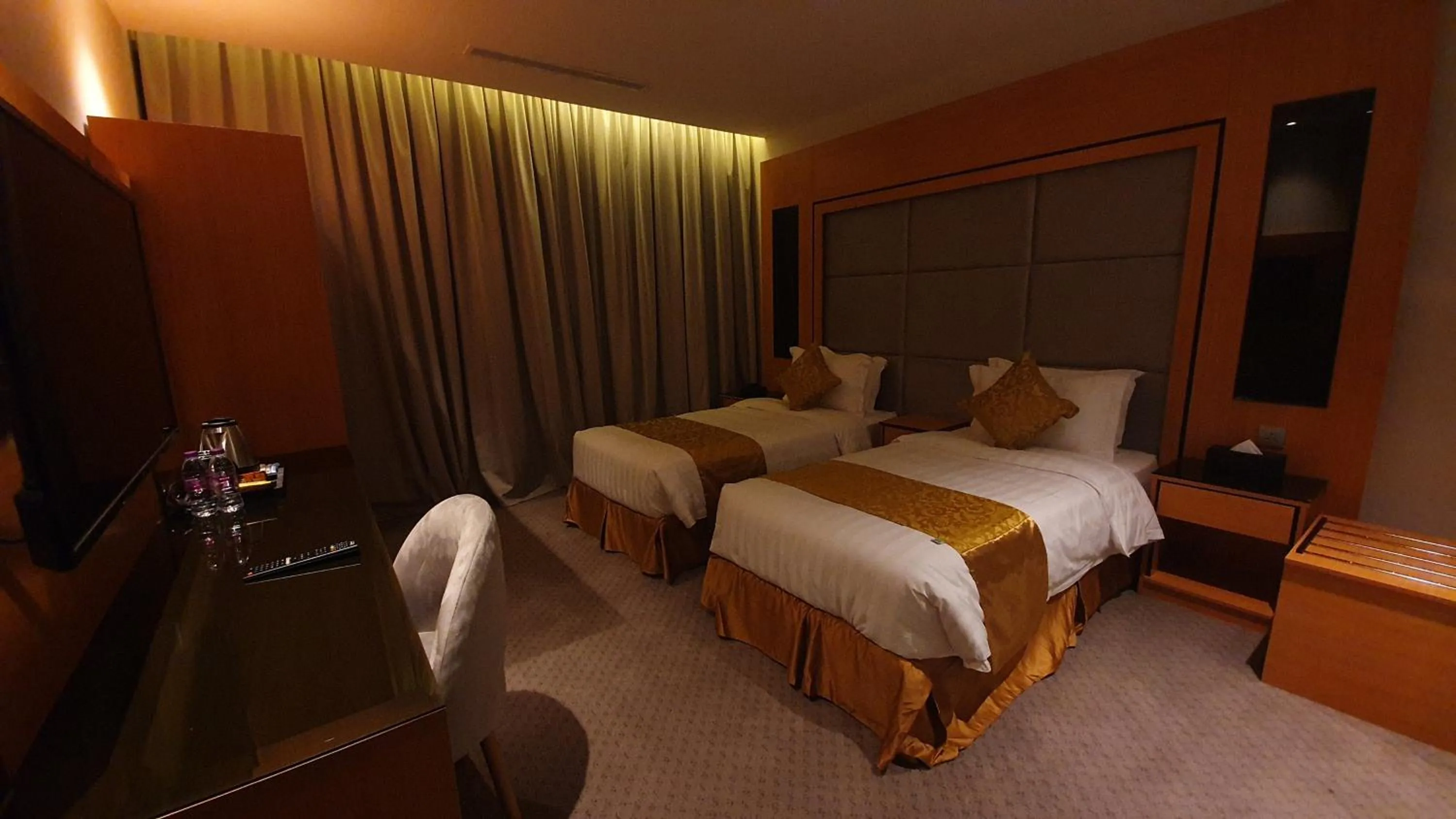 Bed in Al Rayyan Tower