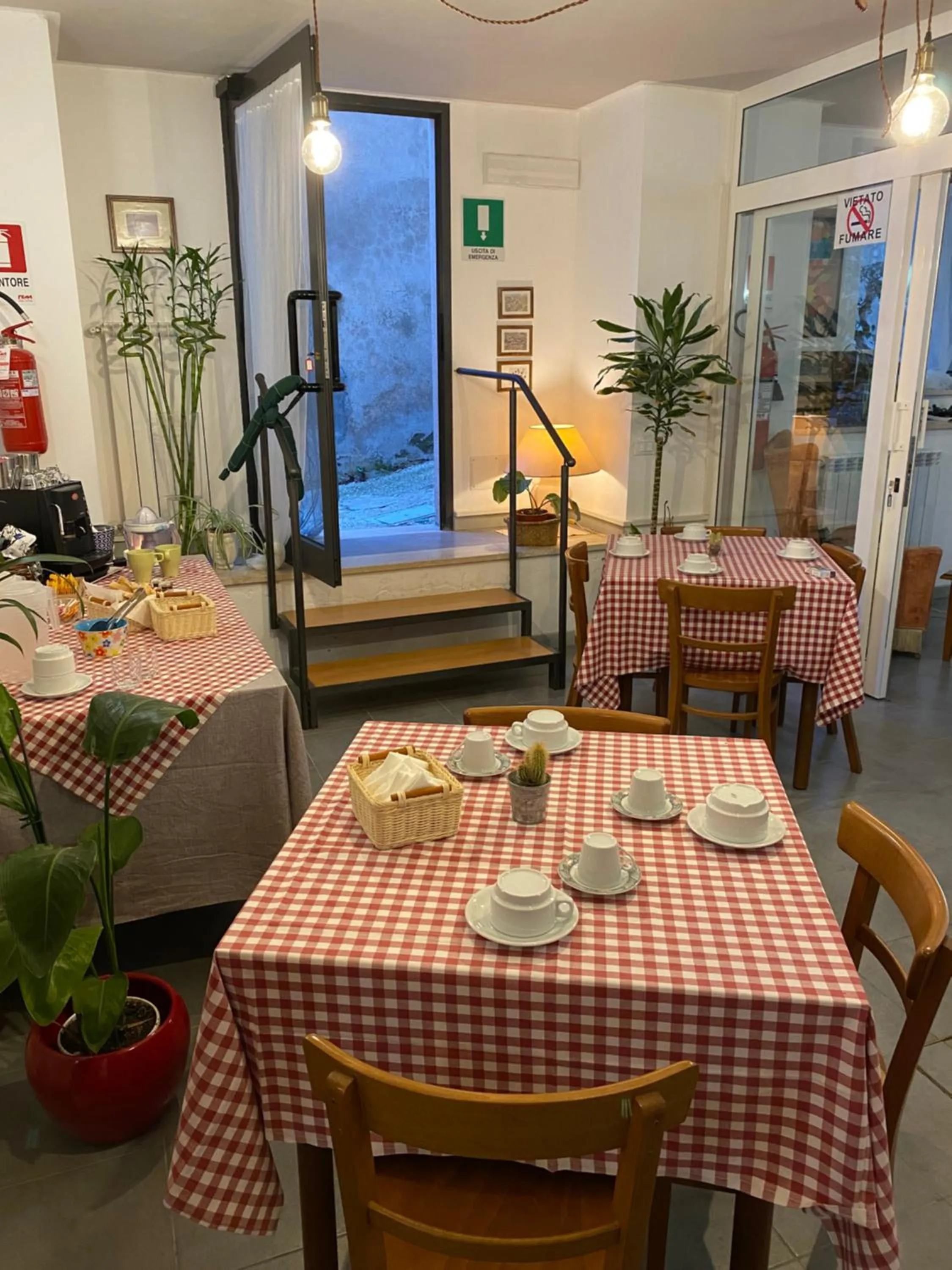 Restaurant/places to eat in Locanda le GINESTRE