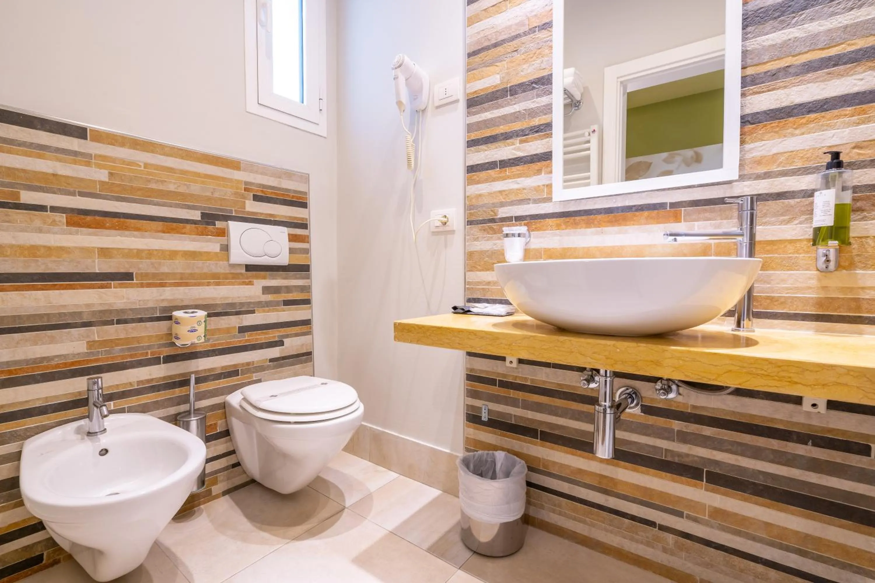 Bathroom in Hotel Regina Elena 57 & Oro Bianco SPA