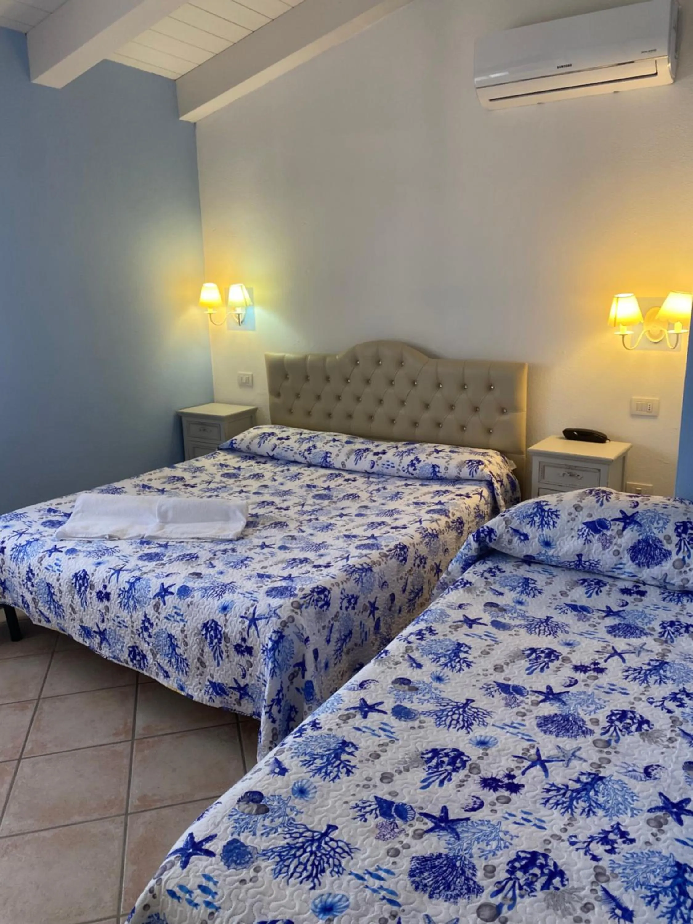 Bedroom, Bed in Hotel Tabby