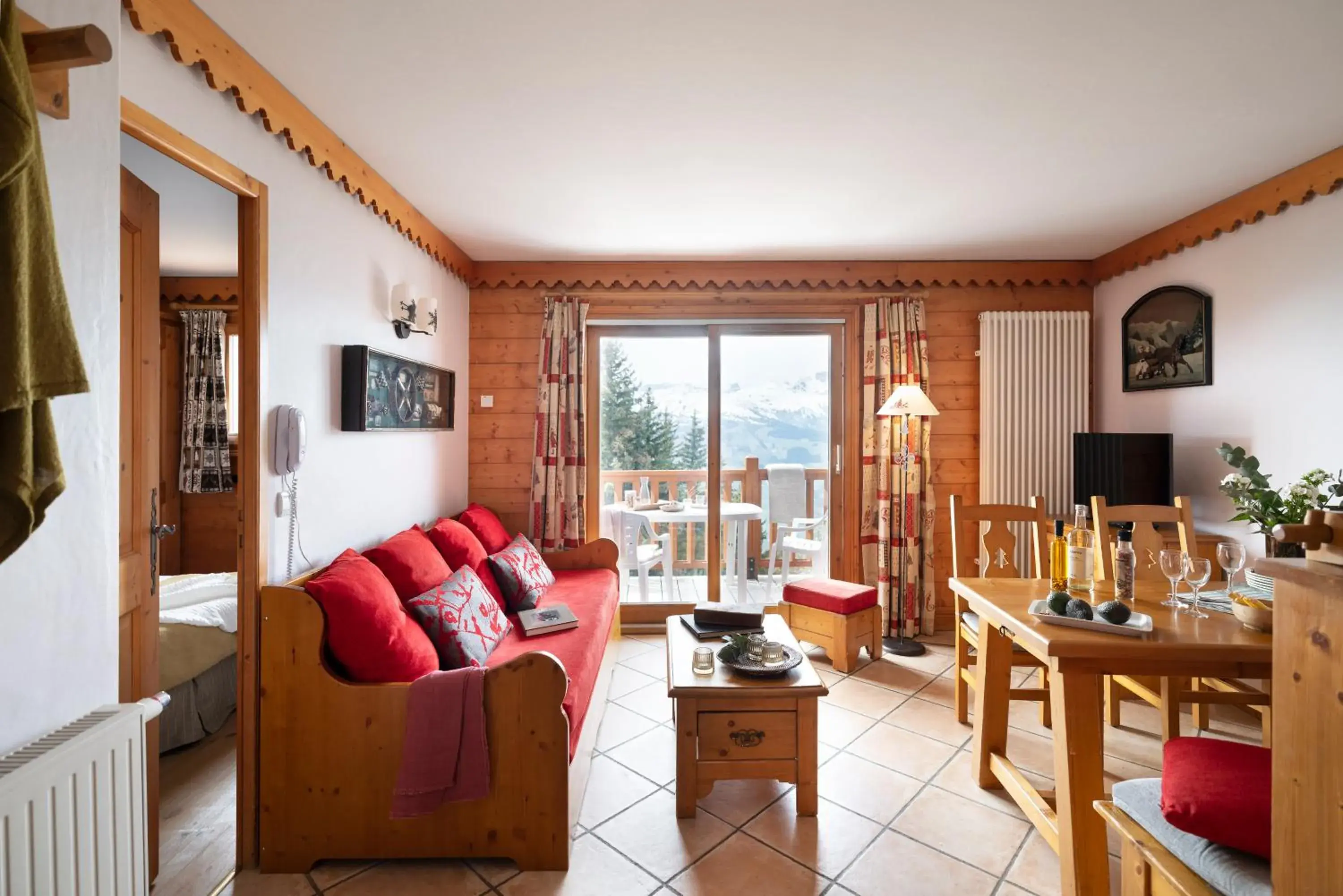 Two-Bedroom Apartment with Mountain View (6 People) in Résidence Pierre & Vacances Premium Le Roselend Two-Bedroom Apartment with Mountain View (6 People) in Résidence Pierre & Vacances Premium Le Roselend