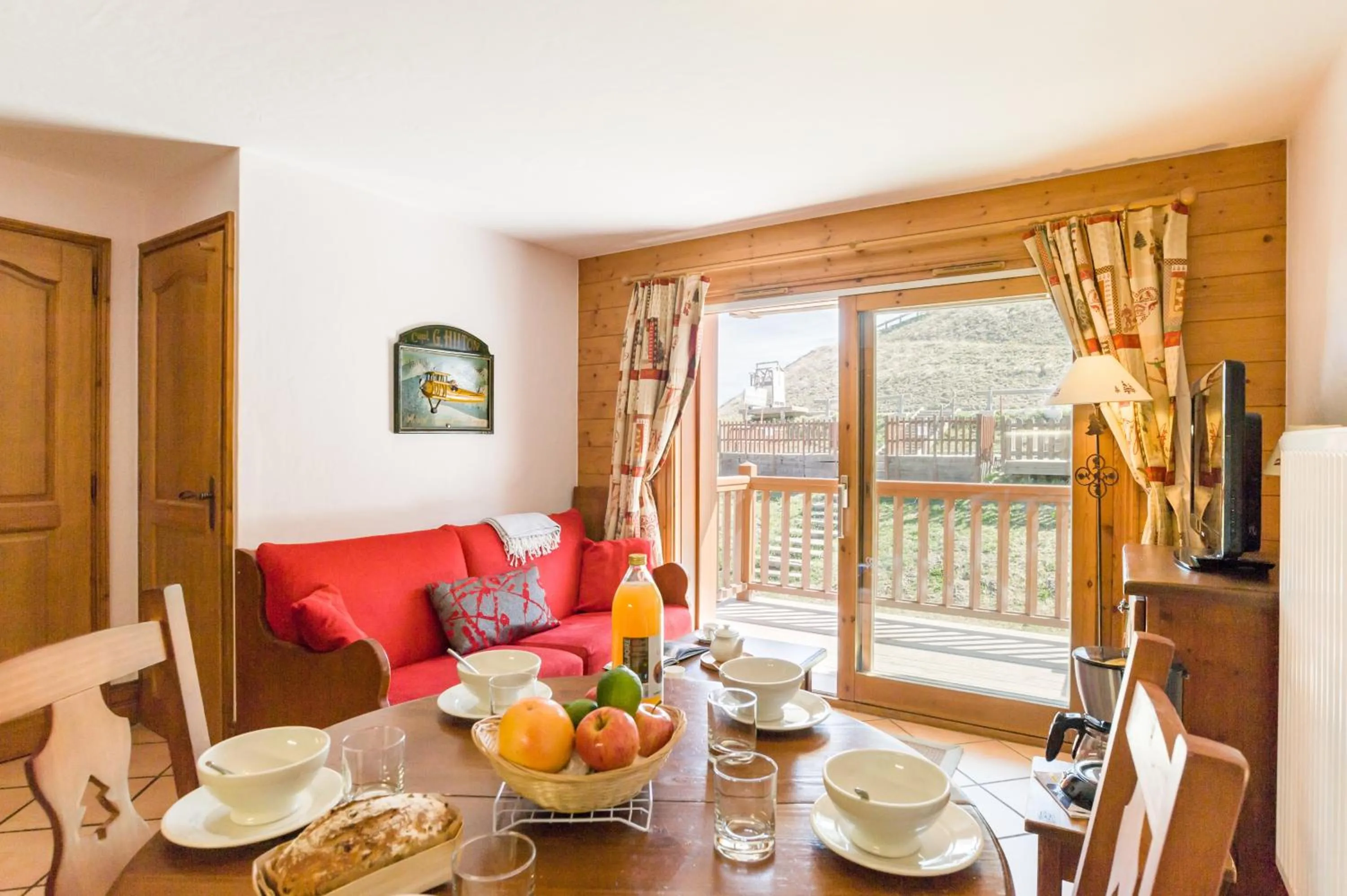 TV and multimedia in Résidence Pierre & Vacances Premium Le Roselend