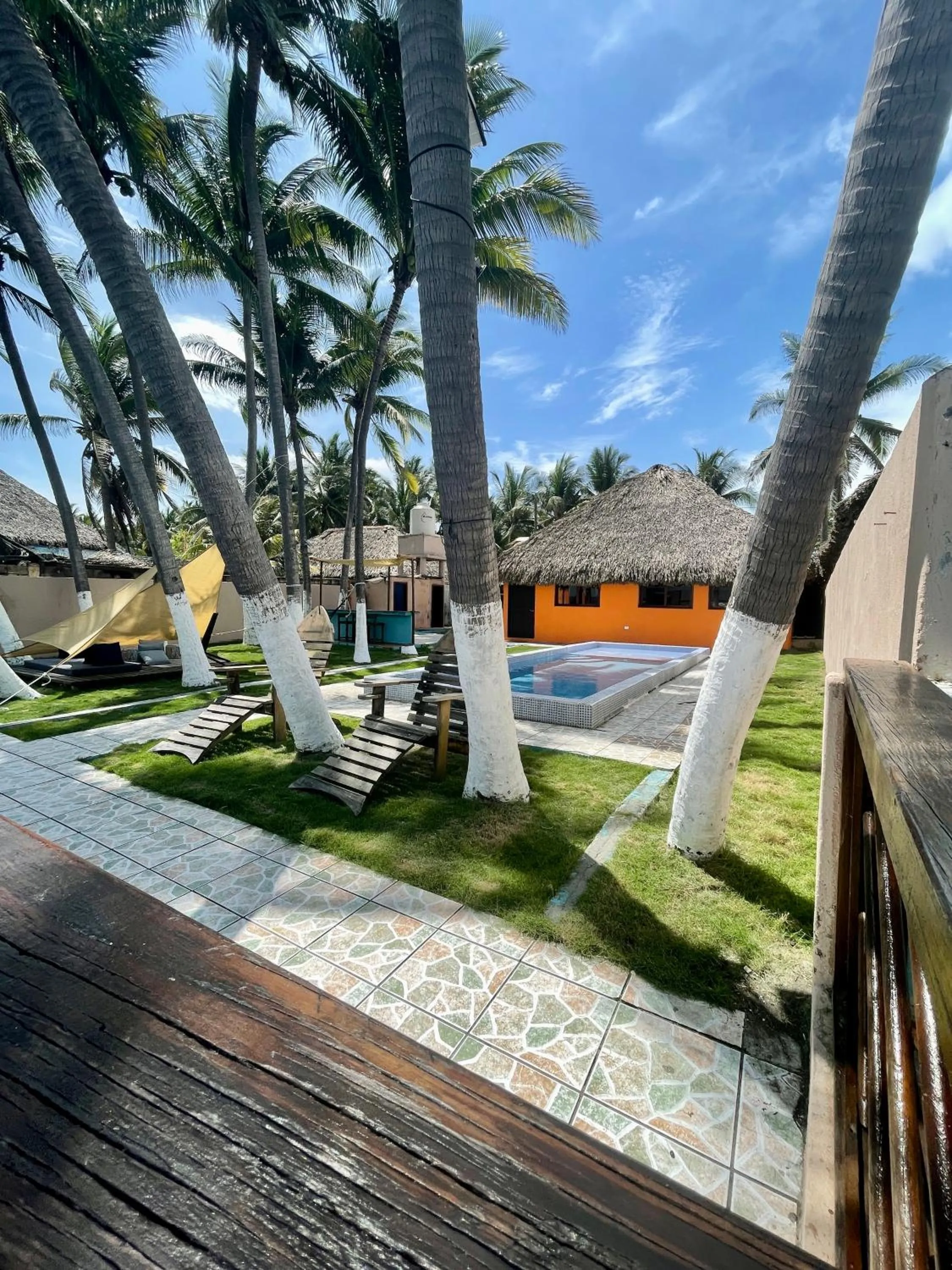 Swimming pool in Johnnys Place Hotel