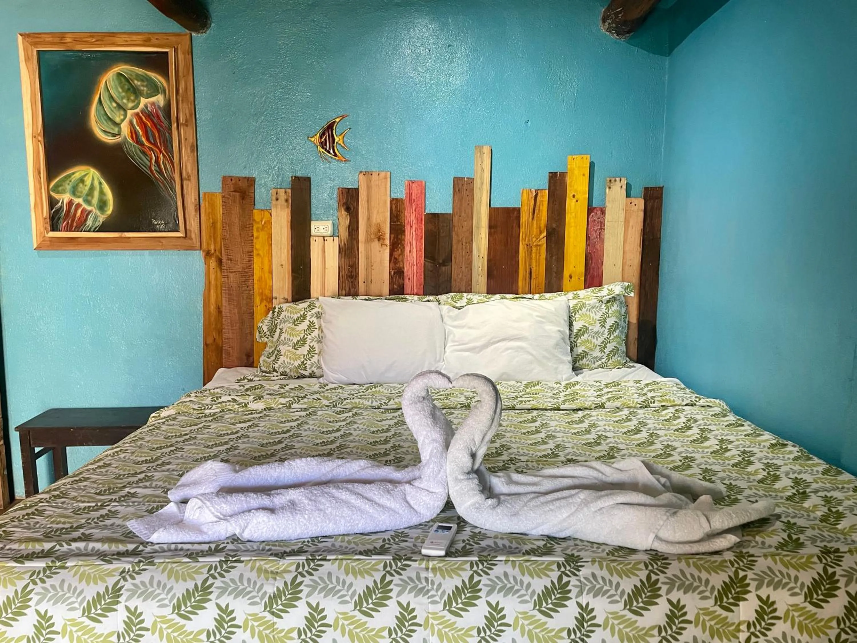 Bed in Johnnys Place Hotel