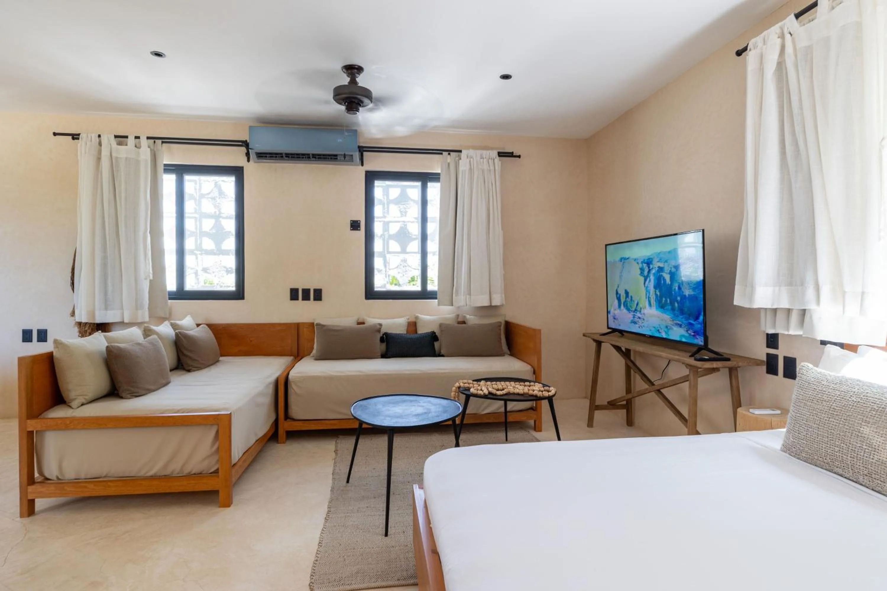 TV and multimedia, Bed in Cucu Hotel El Cuyo