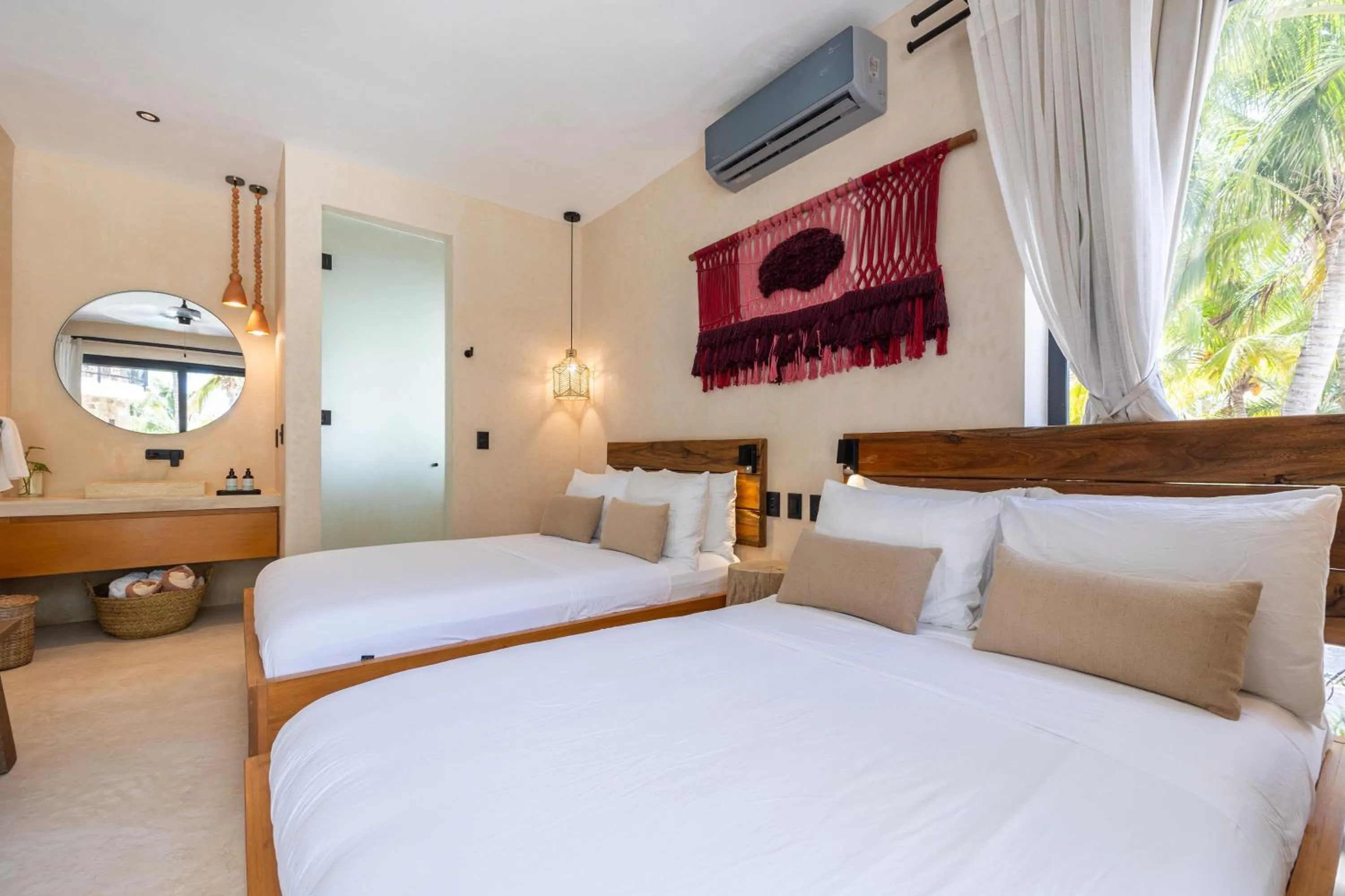 Bathroom, Bed in Cucu Hotel El Cuyo