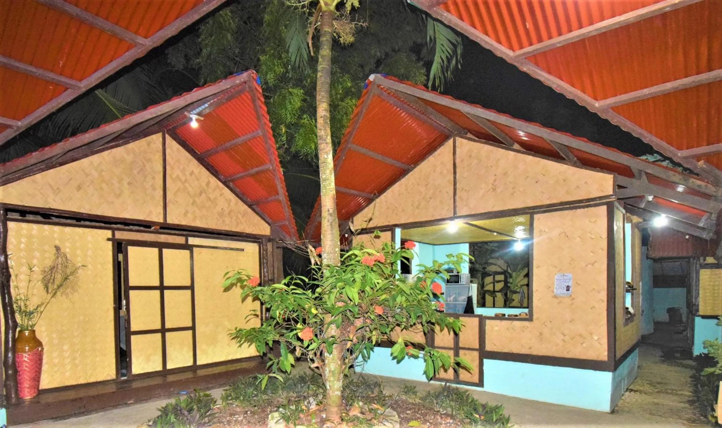Property building in Concepcion Divers Lodge