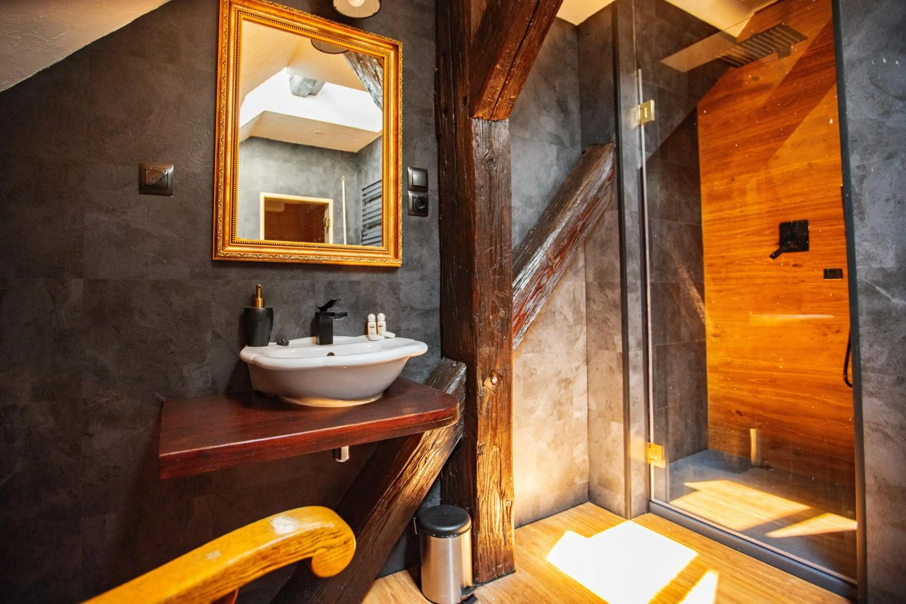 Photo of the whole room in Gospoda pod Czarnym Łabędziem